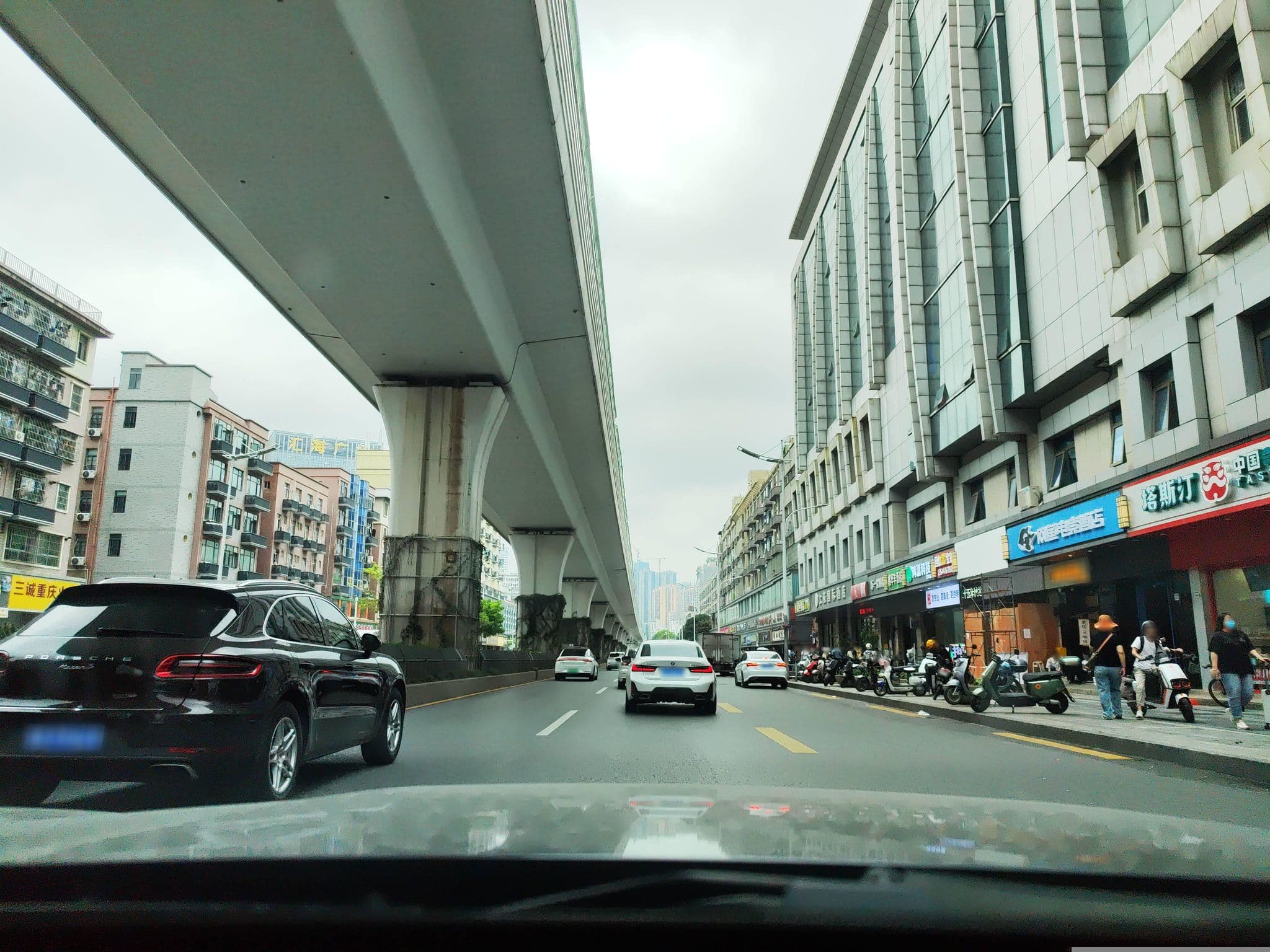 Street view near 上苑賓館, Changlingpi — © Obanazawa_Kuri (CC BY-SA · Mapillary)