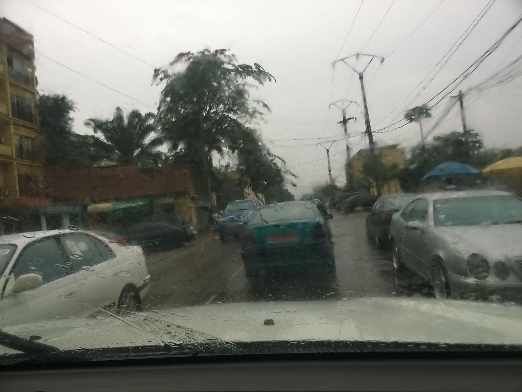 Street view near Hôtel Indépendance, Yaoundé