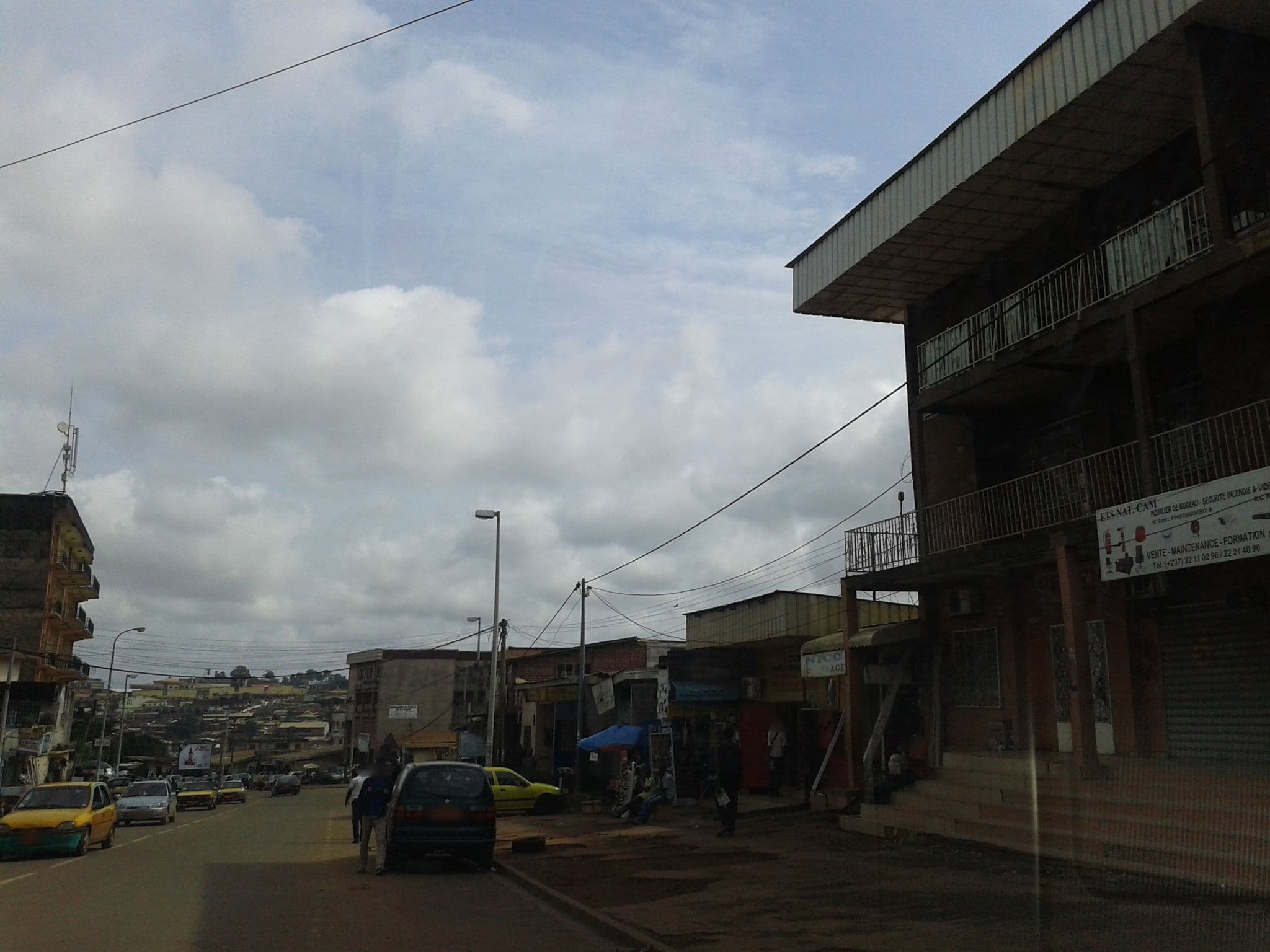 Street view near Hôtel Relais, Yaoundé