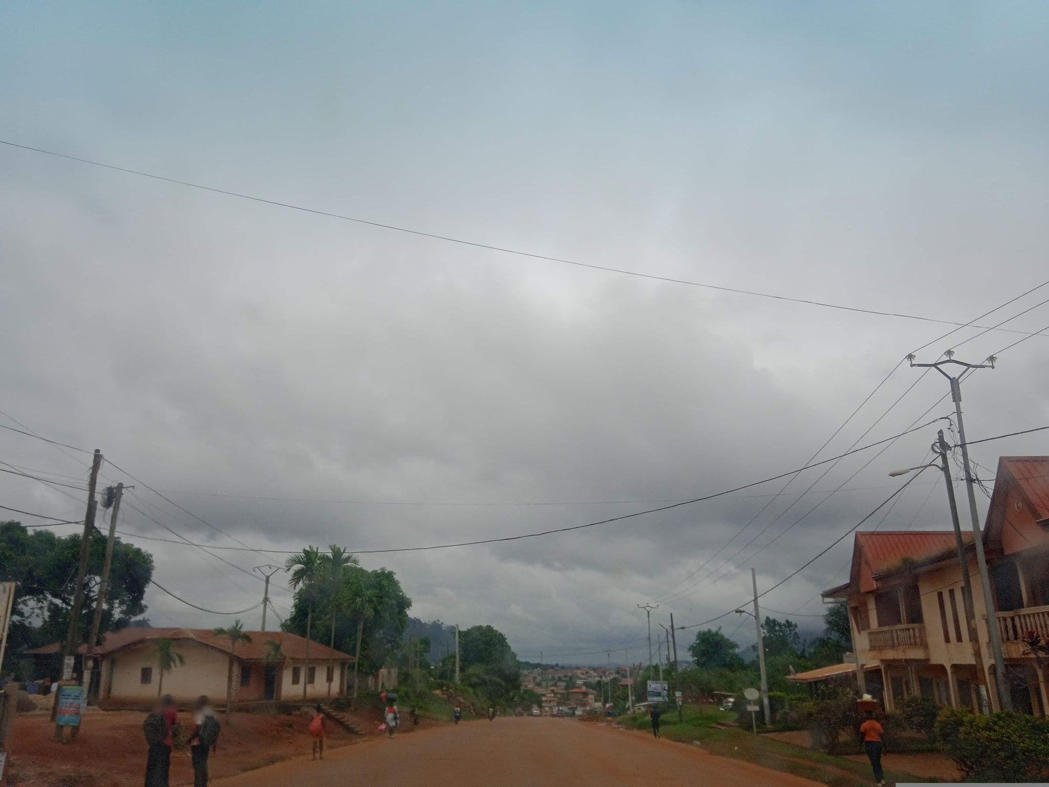 Street view near Km Hôtel, Yaoundé