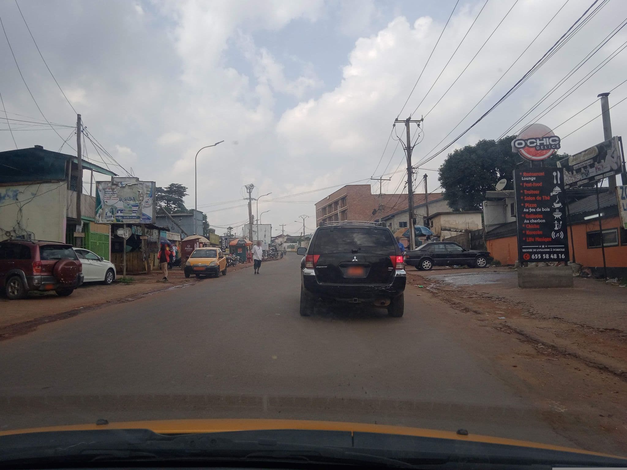 Street view near Complexe De La Capitale, Yaoundé