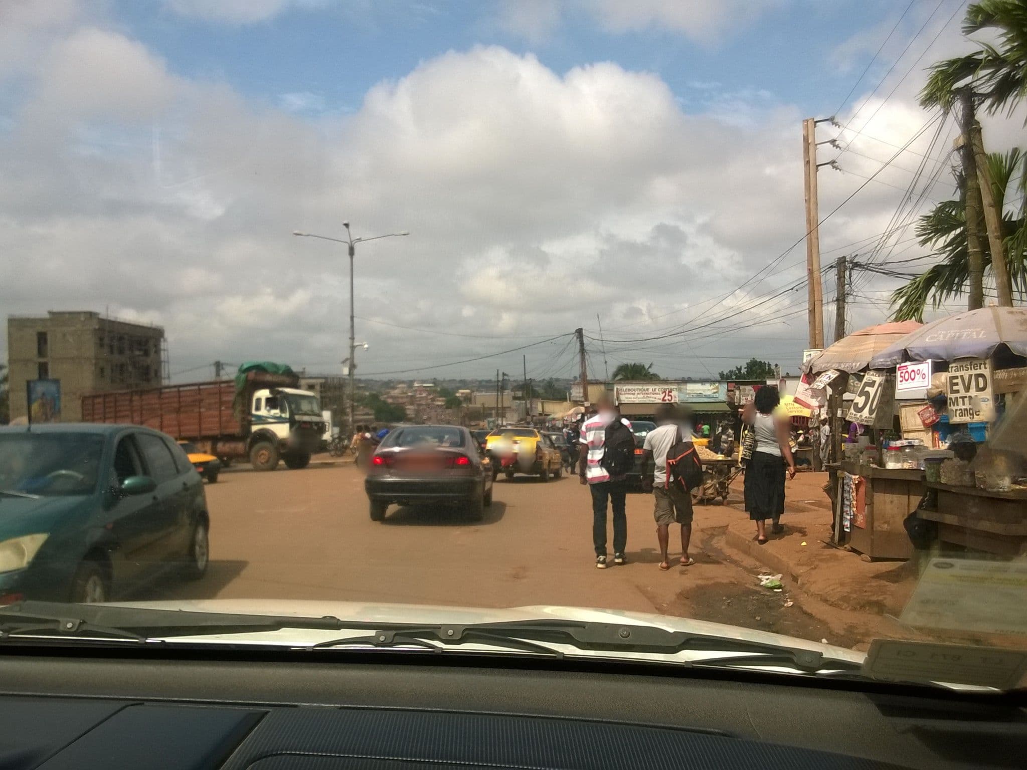 Street view near Hôtel Terminus, Yaoundé