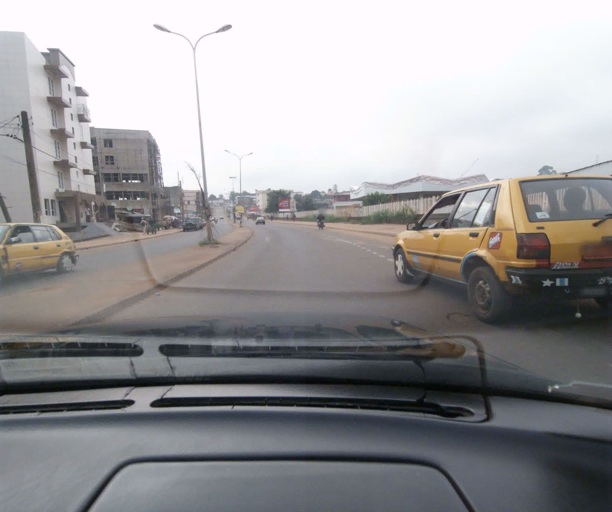 Street view near Appart hôtel, Yaoundé