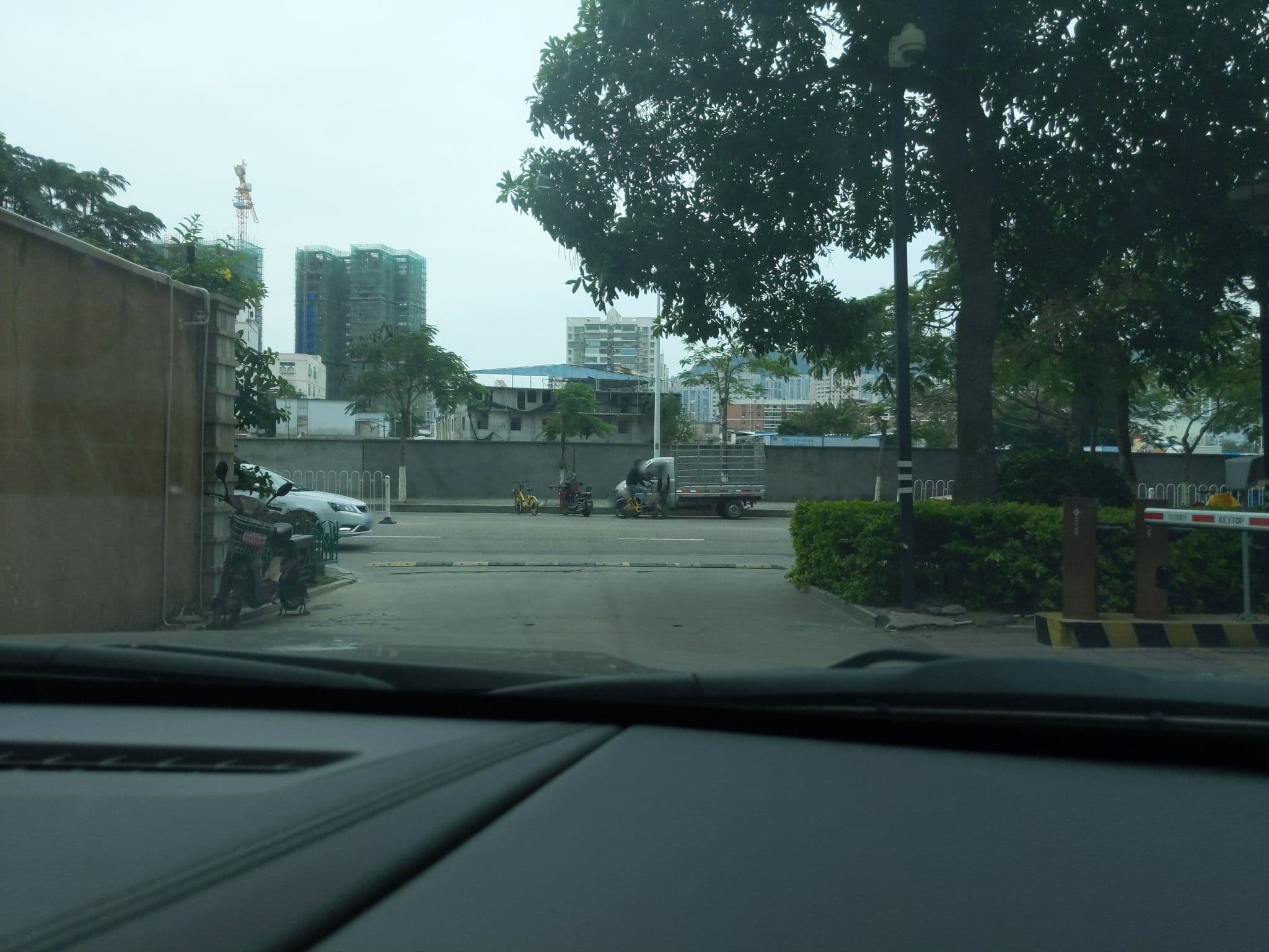 Street view near 廈門廣萊美居酒店 Mercure Hotel, Xiamen — © artoria2e5 (CC BY-SA · Mapillary)