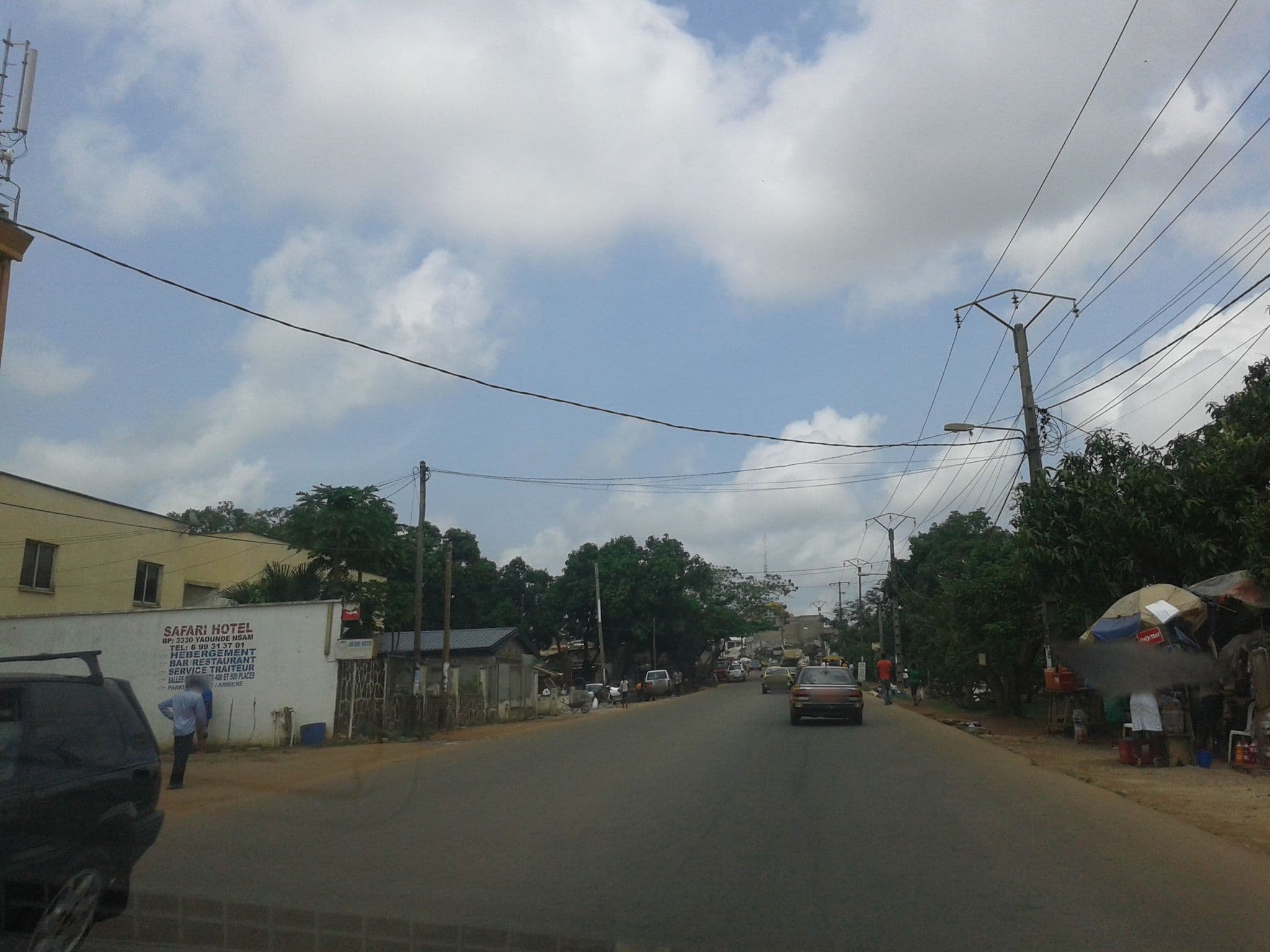 Street view near Safari Hotel Nsam, Yaoundé