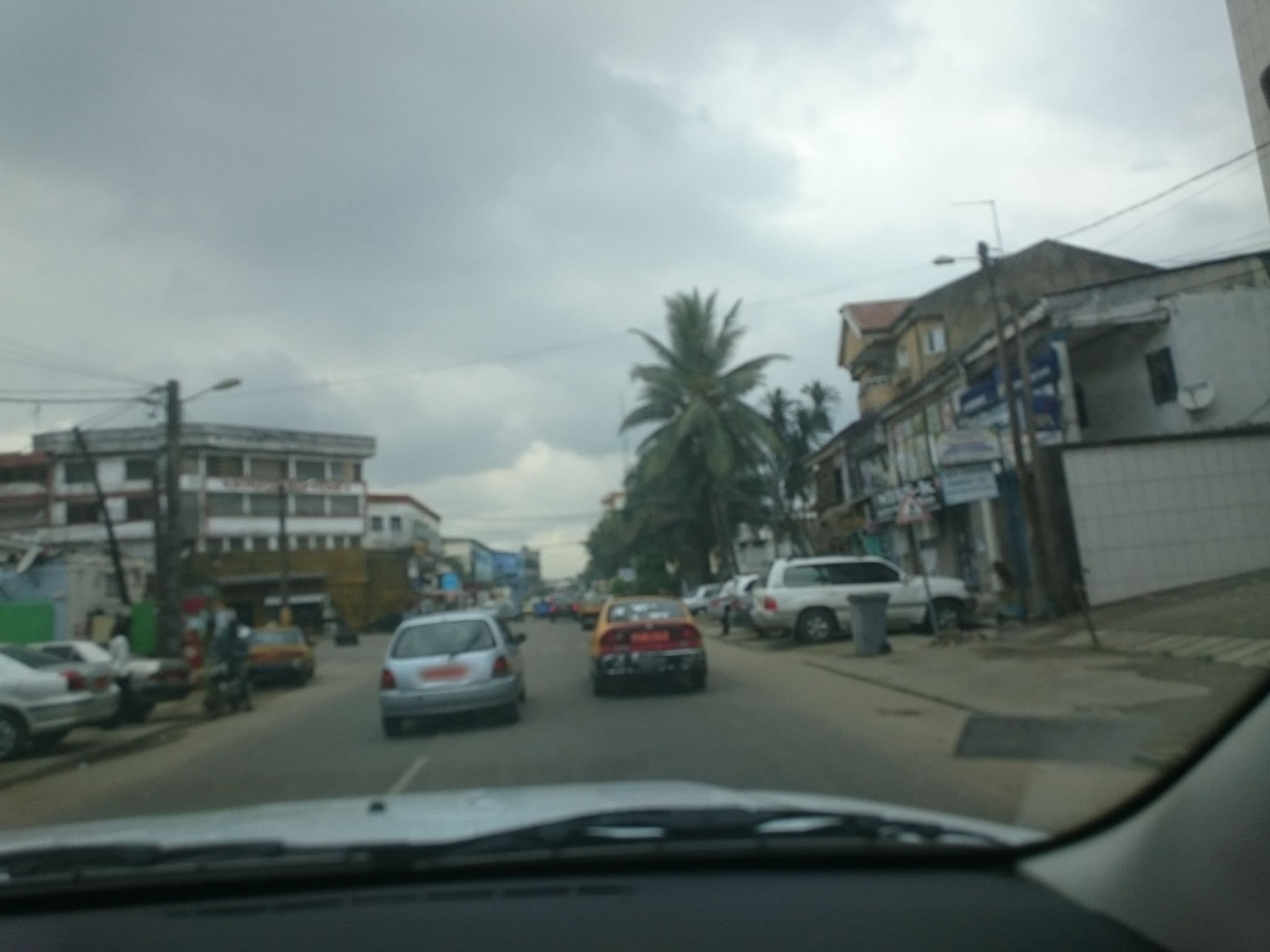 Street view near Hotel Le Sportif, Douala — © jeanfrancis (CC BY-SA · Mapillary)