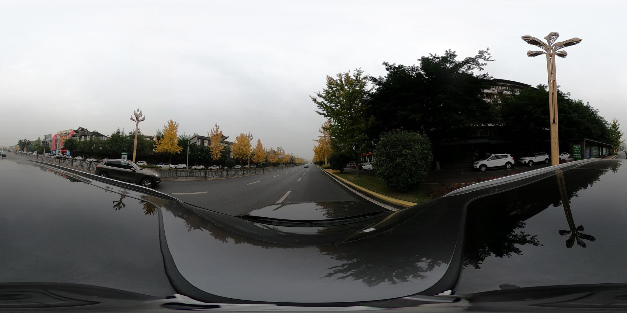 Street view near 峨眉山爱尚名居酒店, Leshan — © adirricor (CC BY-SA · Mapillary)