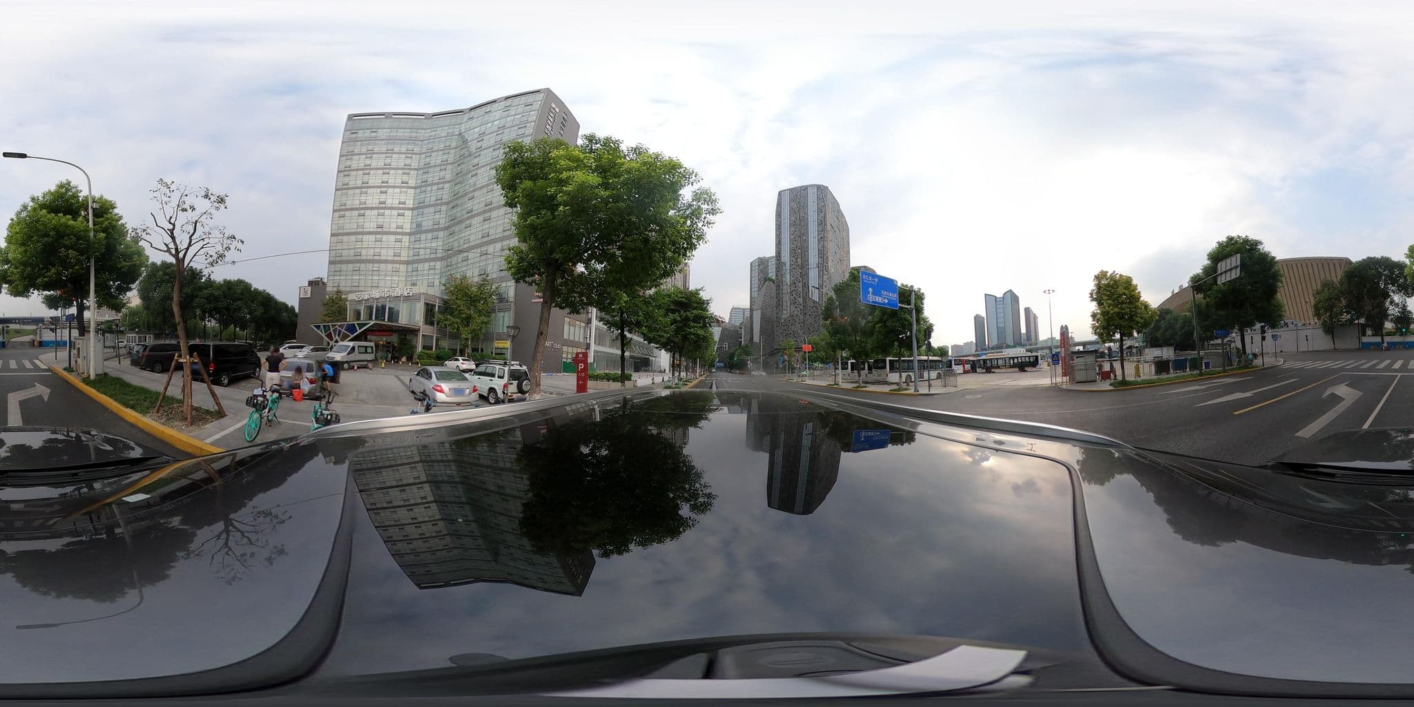 Street view near 艺家城市酒店 - Art Hotel, Chengdu — © adirricor (CC BY-SA · Mapillary)