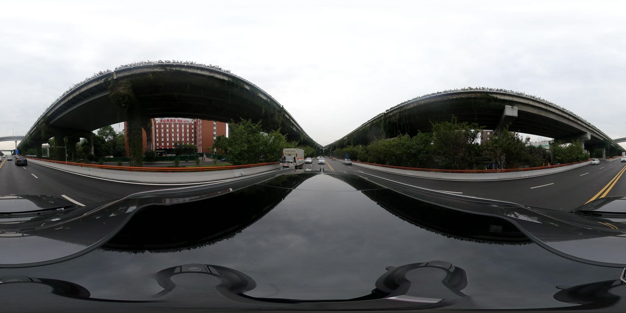 Street view near Hotel Ibis Chengdu YongFeng, Chengdu — © adirricor (CC BY-SA · Mapillary)