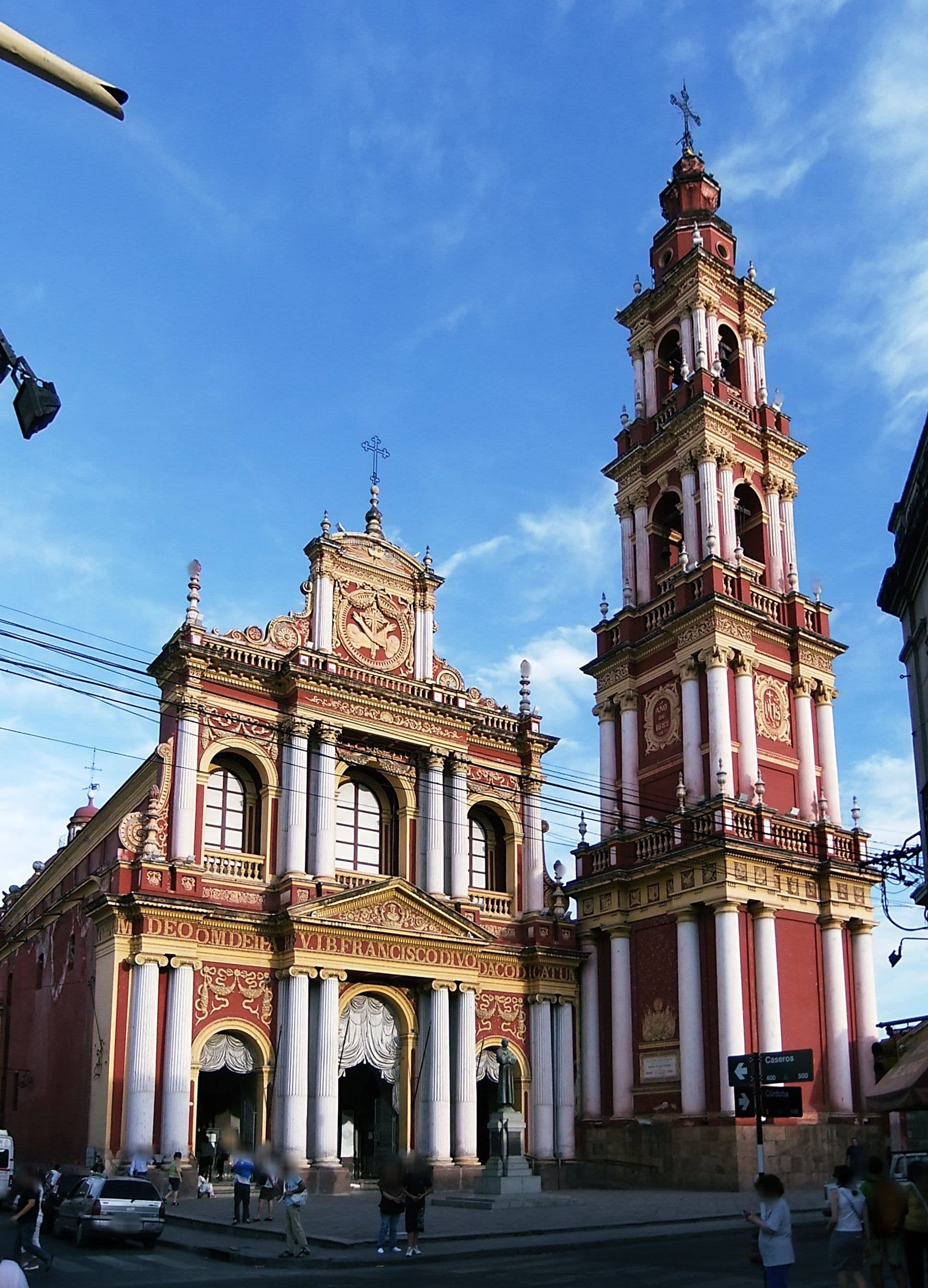 Street view near La San Francisco, Salta