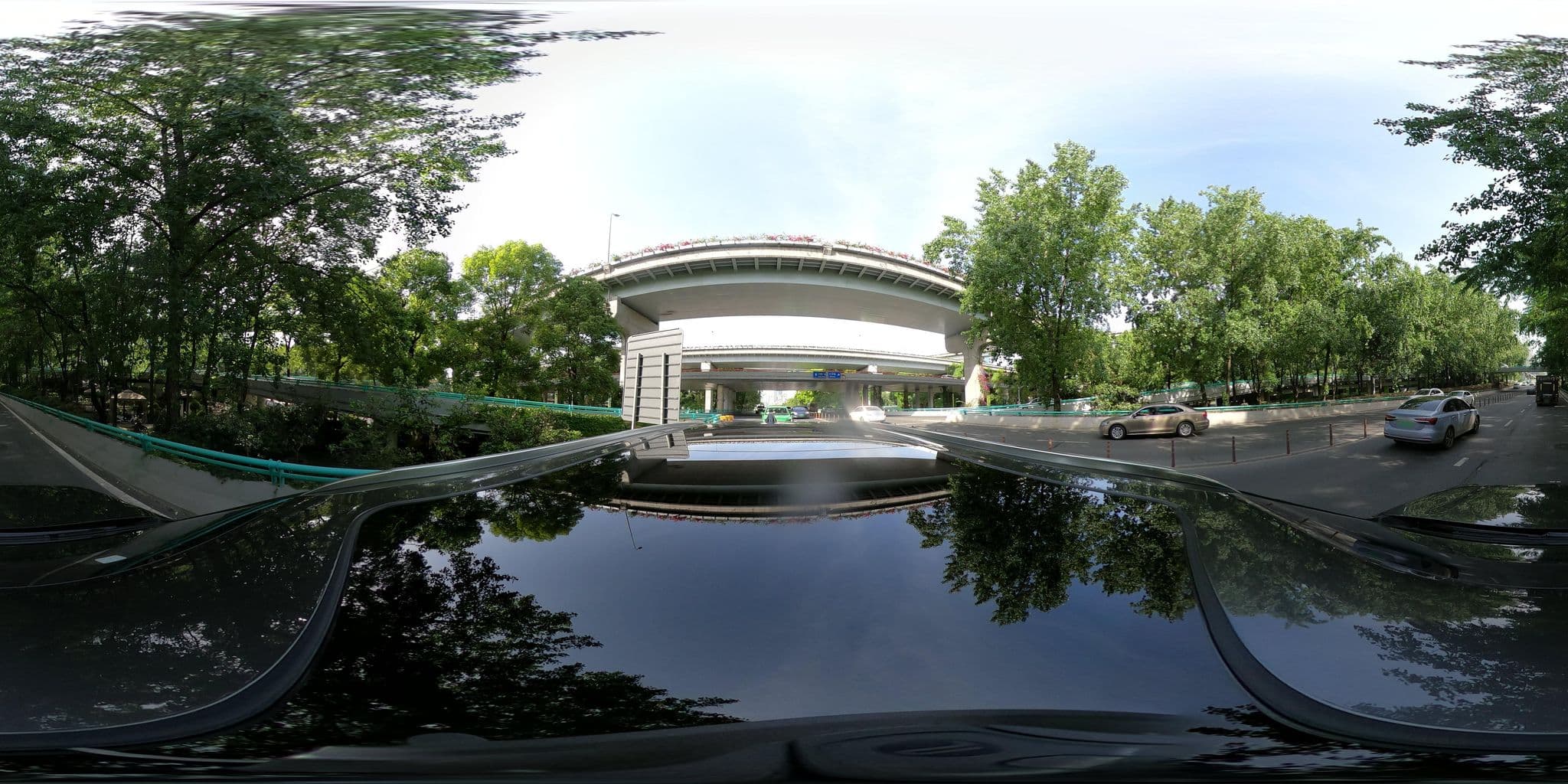 Street view near 成都欣瑞宾馆, Chengdu — © adirricor (CC BY-SA · Mapillary)