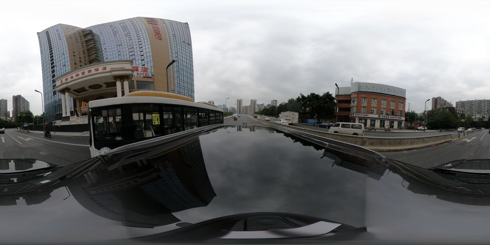 Street view near 维也纳国际酒店, Chengdu — © adirricor (CC BY-SA · Mapillary)