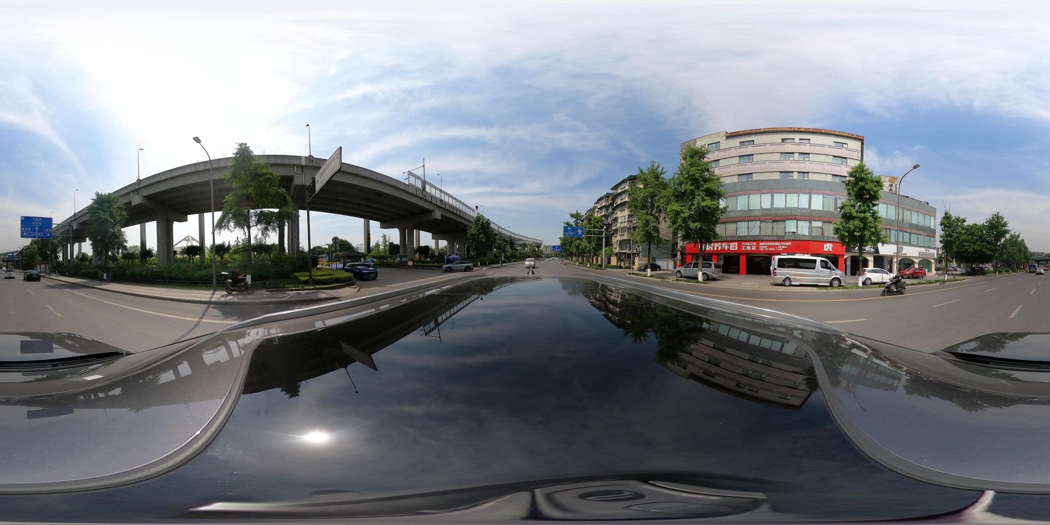 Street view near 布衣客棧, Chengdu — © adirricor (CC BY-SA · Mapillary)
