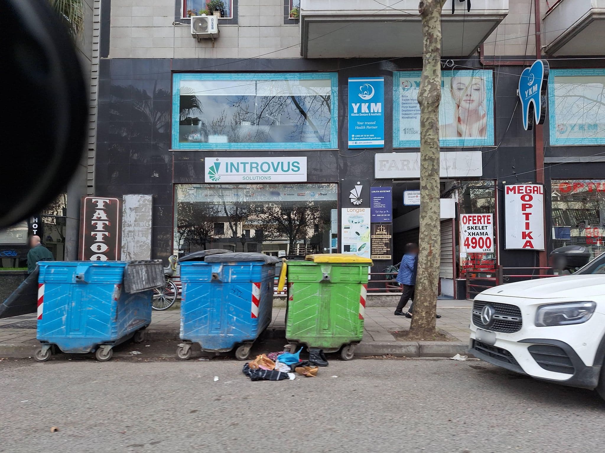 Street view near Hotel Rosa Blu, Tirana