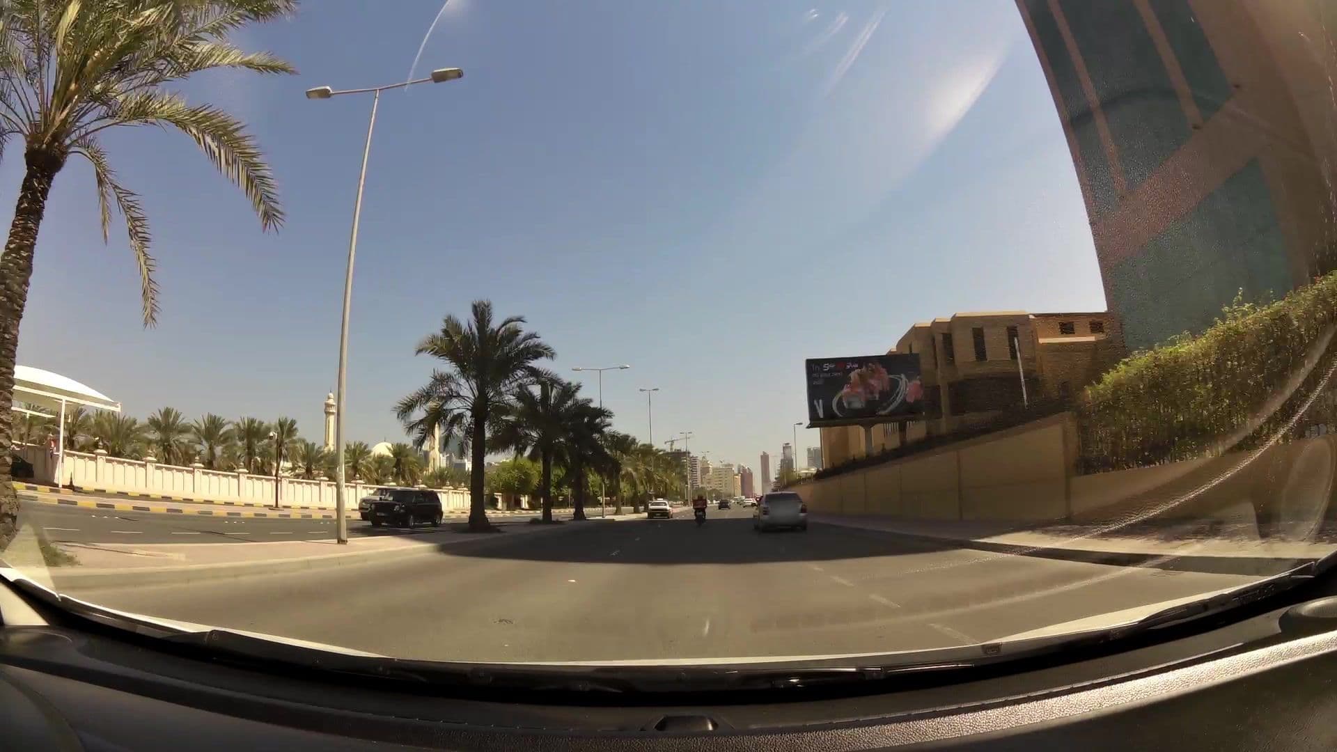 Street view near Gulf Hotel, Manama — © kaartcam (CC BY-SA · Mapillary)