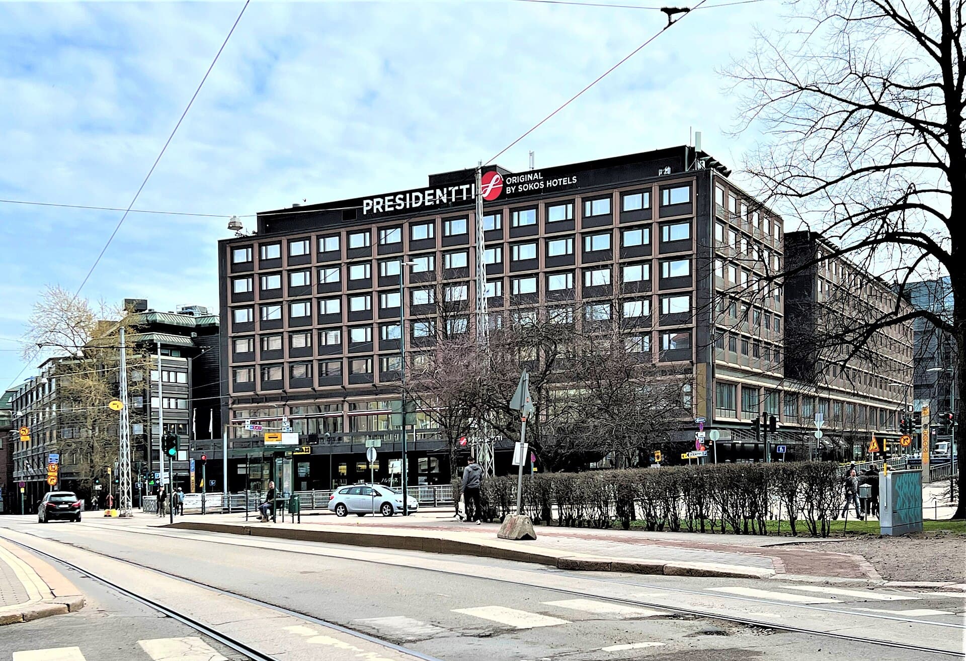 Original Sokos Hotel Presidentti (via Wikimedia Commons, CC BY-SA 4.0)