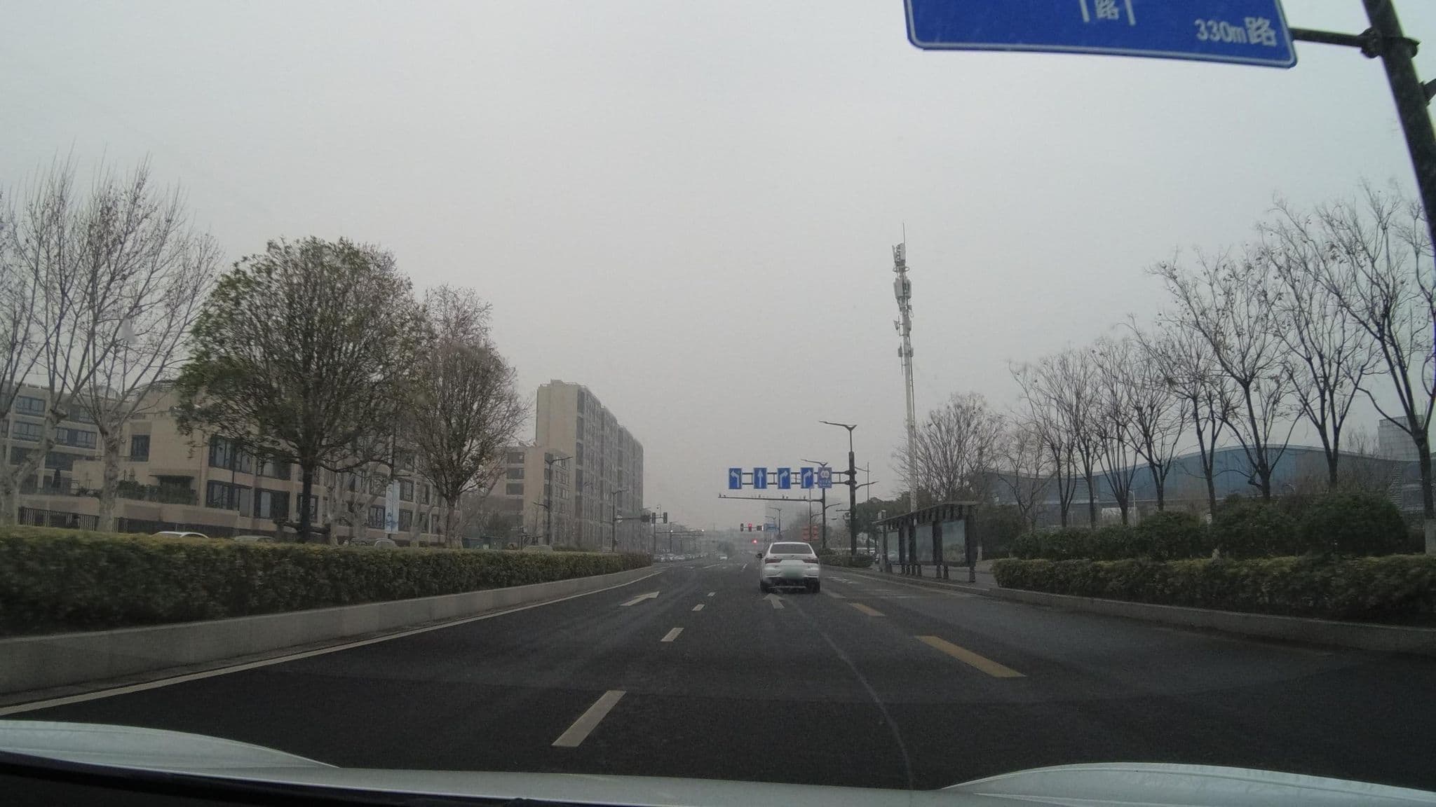Street view near 隐逸水街酒店, Nanjing — © recklessxpy (CC BY-SA · Mapillary)