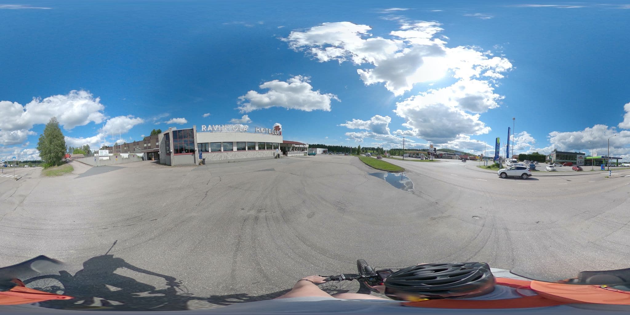 Street view near Hotelli Jämsä, Jämsä — © ainki (CC BY-SA · Mapillary)