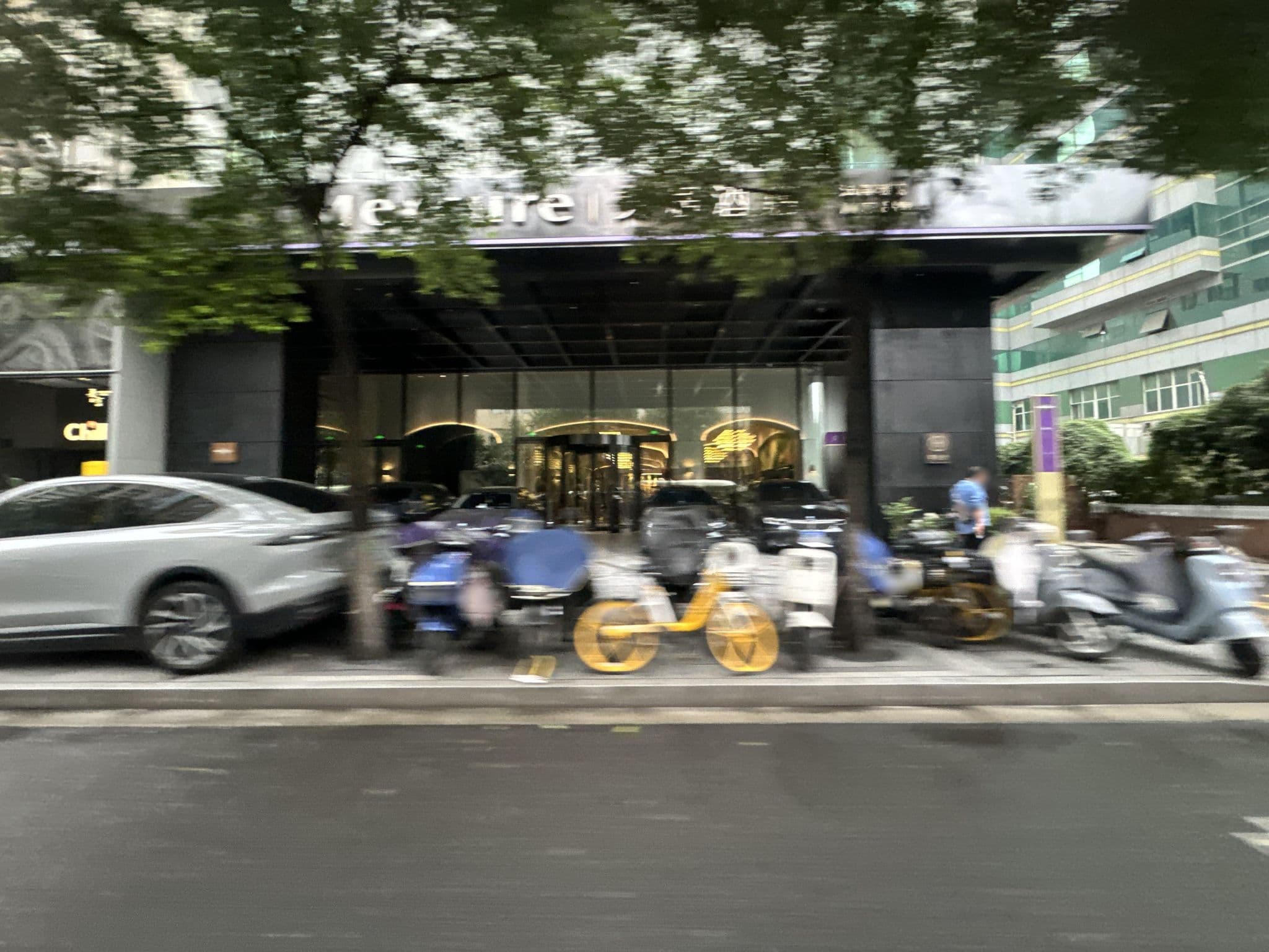 Street view near 南京明日大酒店, Nanjing — © filipb (CC BY-SA · Mapillary)
