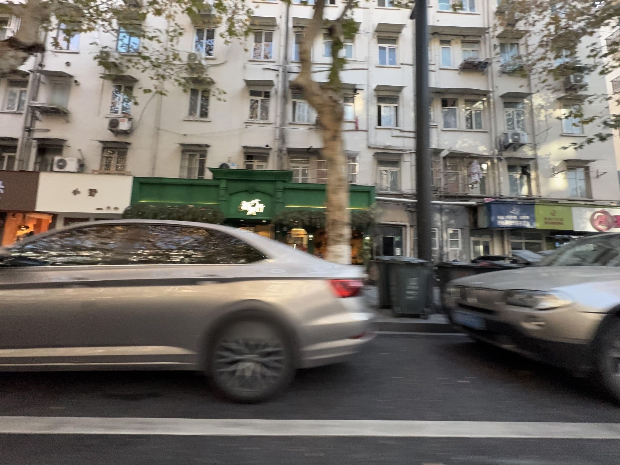 Street view near 如家快捷酒店, Hangzhou — © filipb (CC BY-SA · Mapillary)