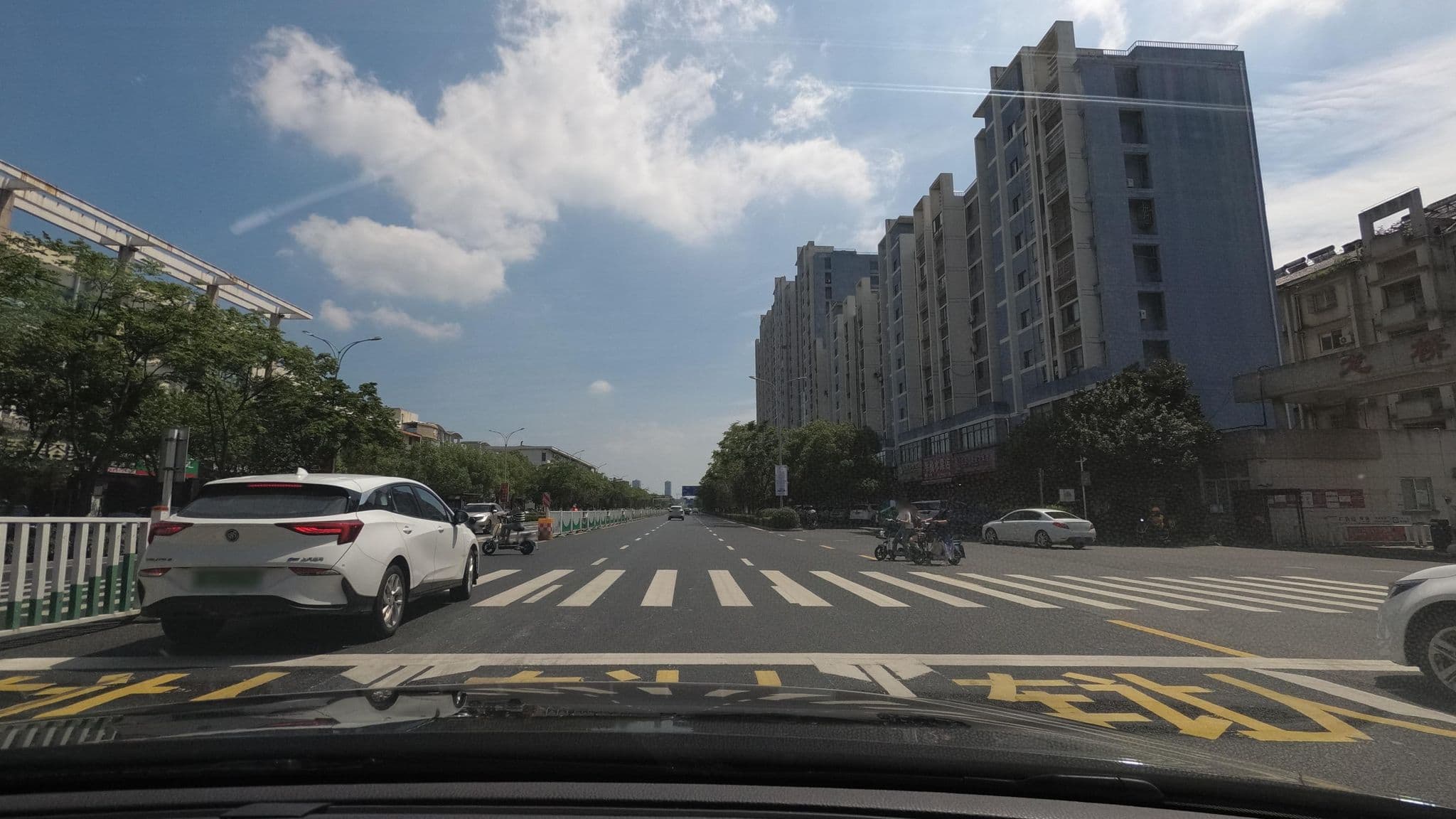 Street view near 格林豪泰, Jiaxing — © recklessxpy (CC BY-SA · Mapillary)