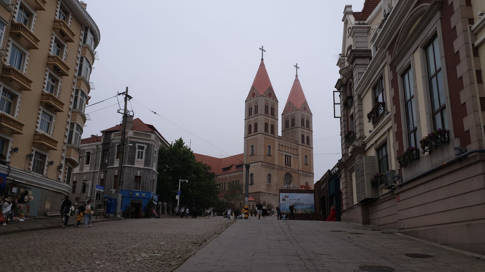 Street view near Green Tree Inn Qingdao Train Station, Qingdao — © changchun1 (CC BY-SA · Mapillary)