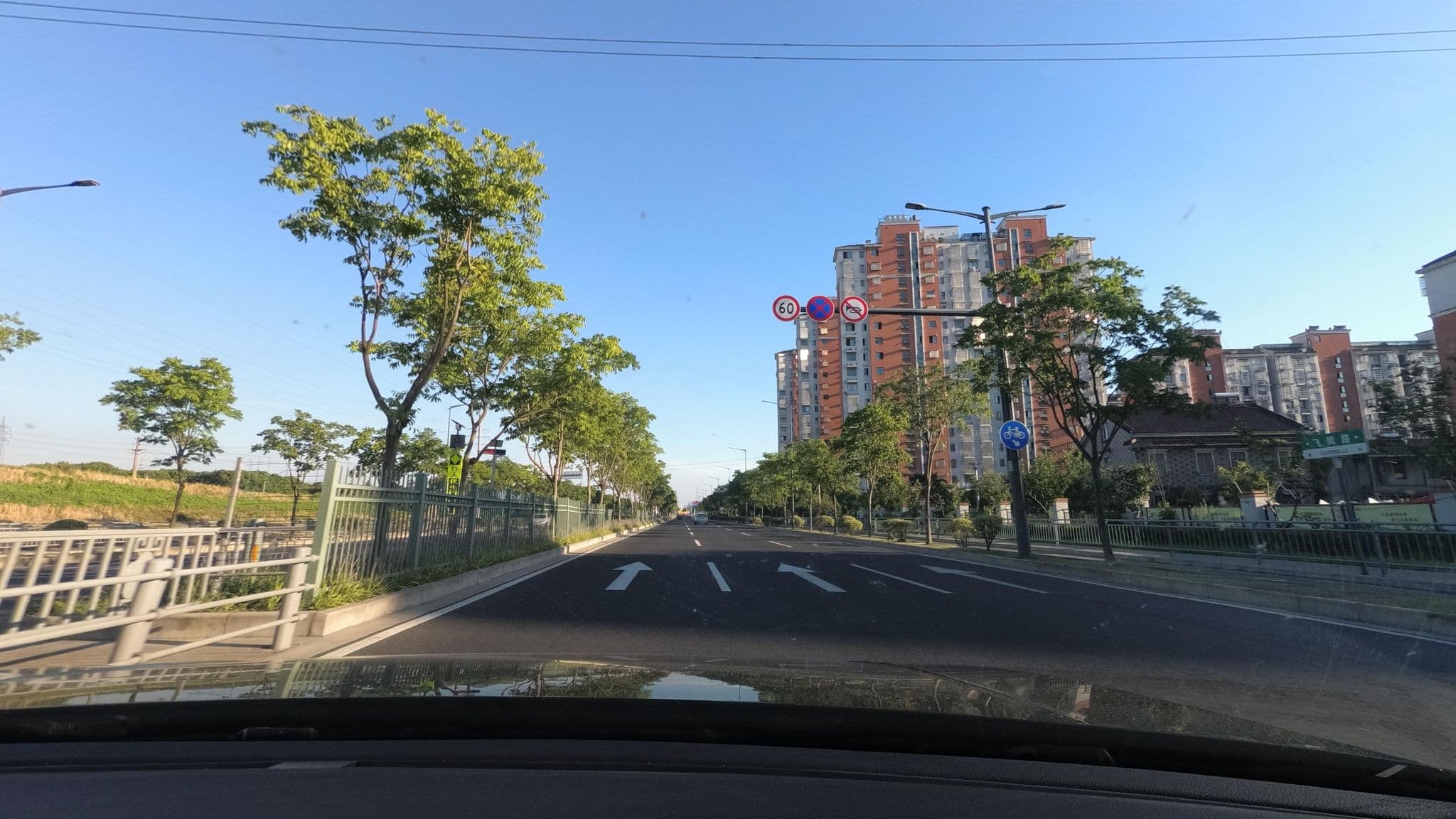 Street view near 无锡绿岛宾馆, Wuxi — © recklessxpy (CC BY-SA · Mapillary)