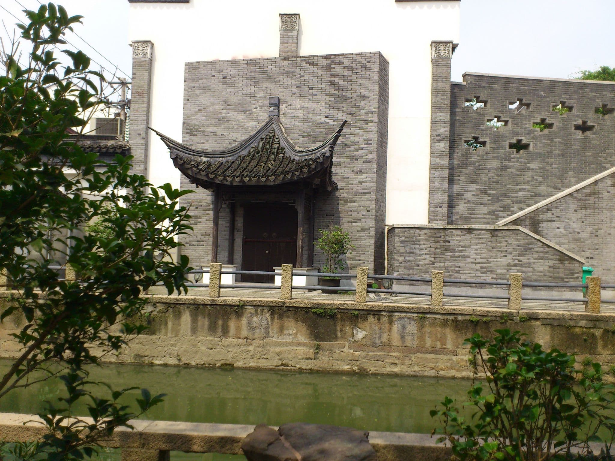 Street view near 大露台青年旅舍, Suzhou — © ff5722 (CC BY-SA · Mapillary)