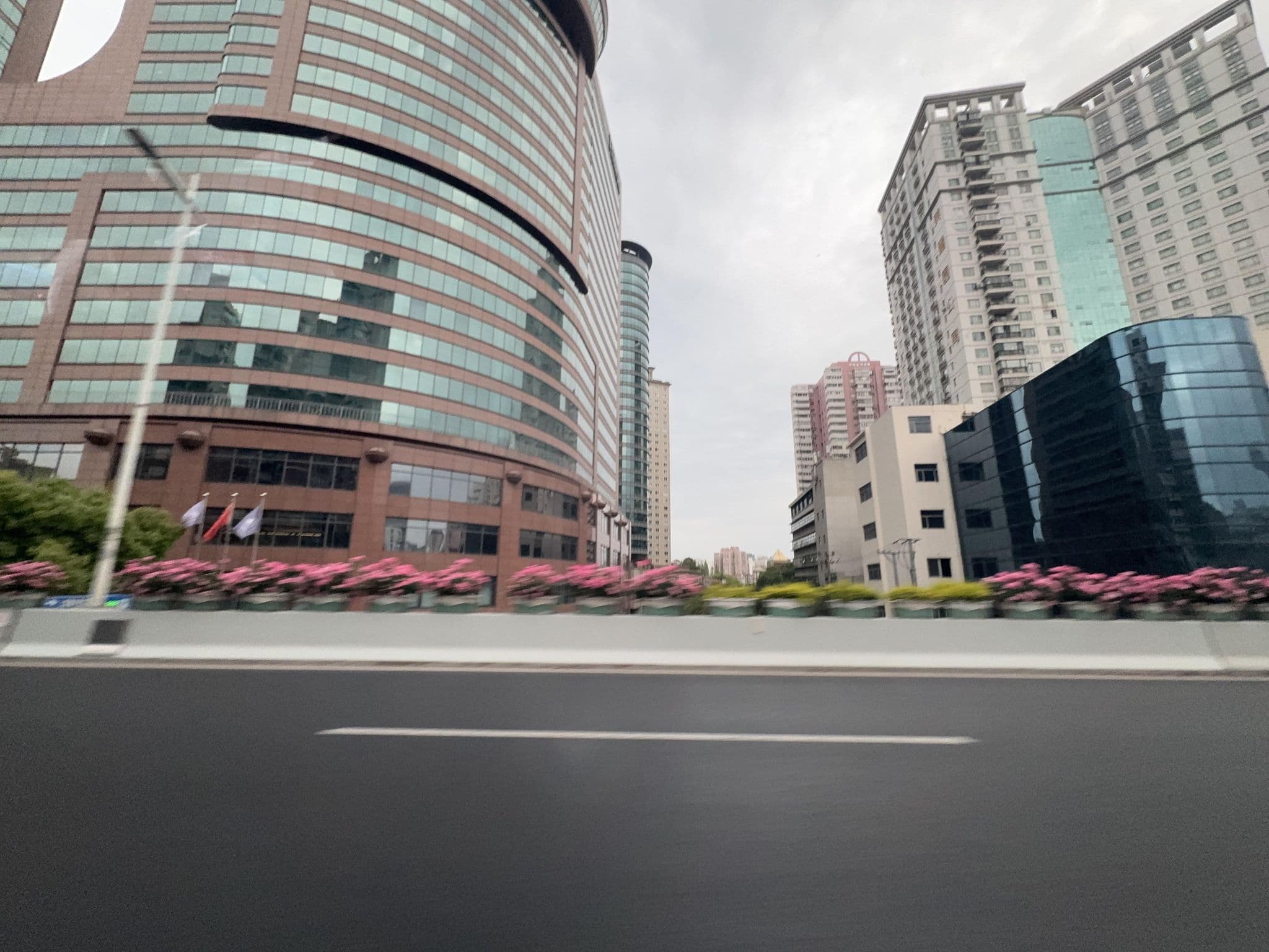 Street view near Hilton Shanghai City Center, Changning — © filipb (CC BY-SA · Mapillary)