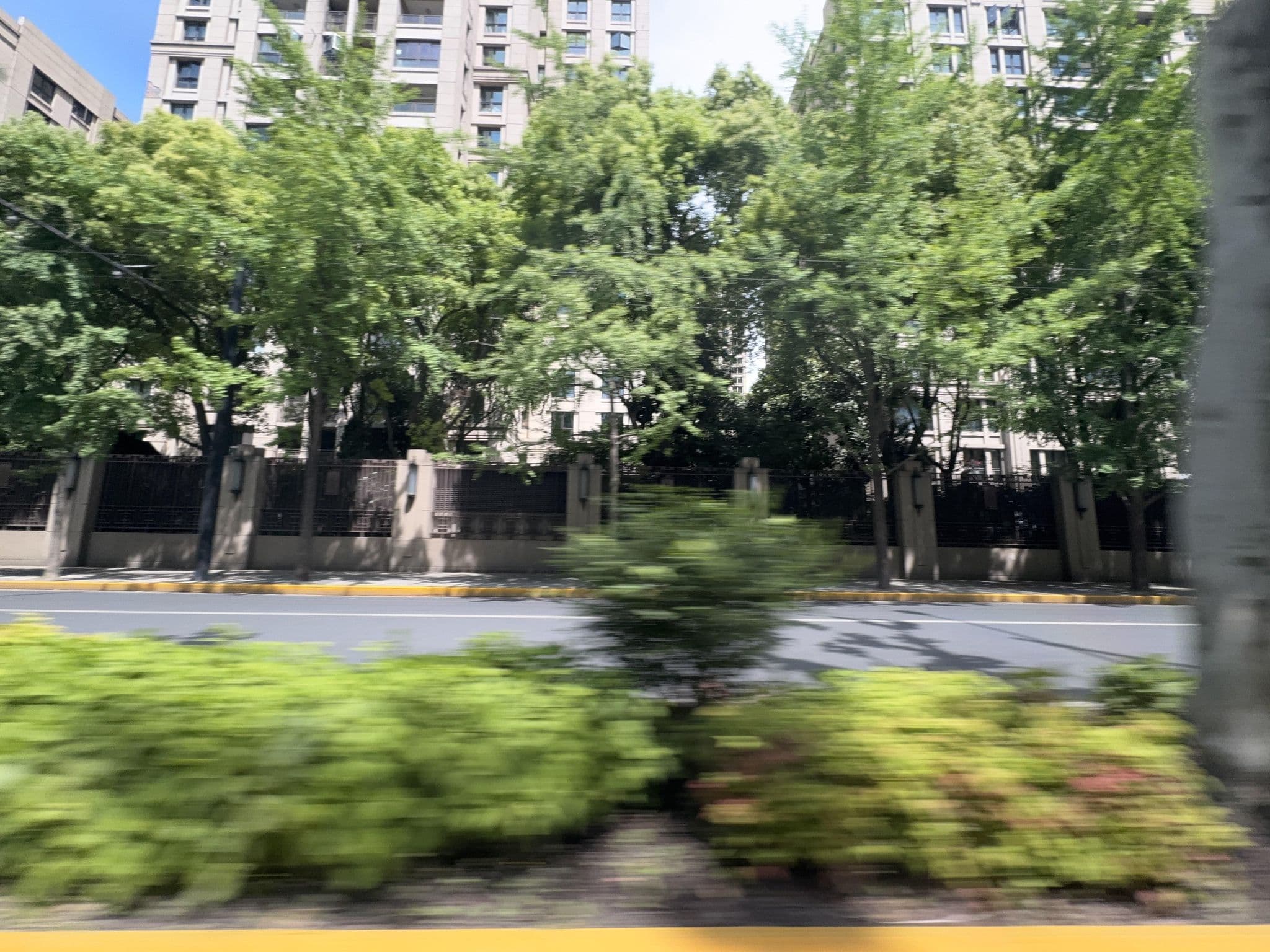 Street view near Shama Luxe Xintiandi, Shanghai — © filipb (CC BY-SA · Mapillary)