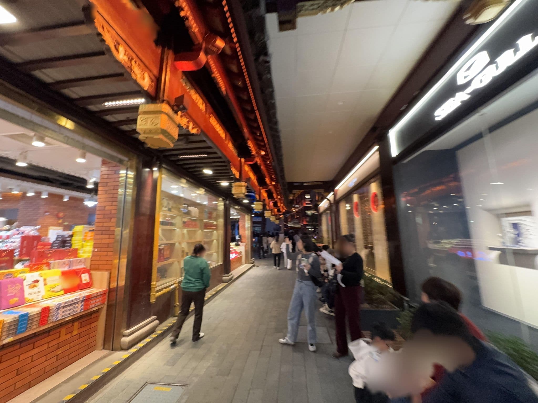 Street view near Novotel Peace Beijing, Huangpu — © filipb (CC BY-SA · Mapillary)
