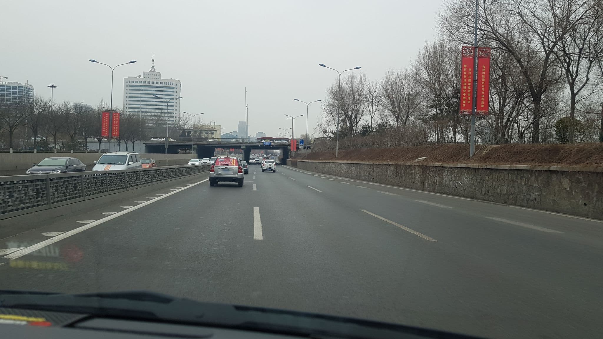 Street view near 星期八太空舱青年旅舍, Taiyuan — © zxmon21 (CC BY-SA · Mapillary)