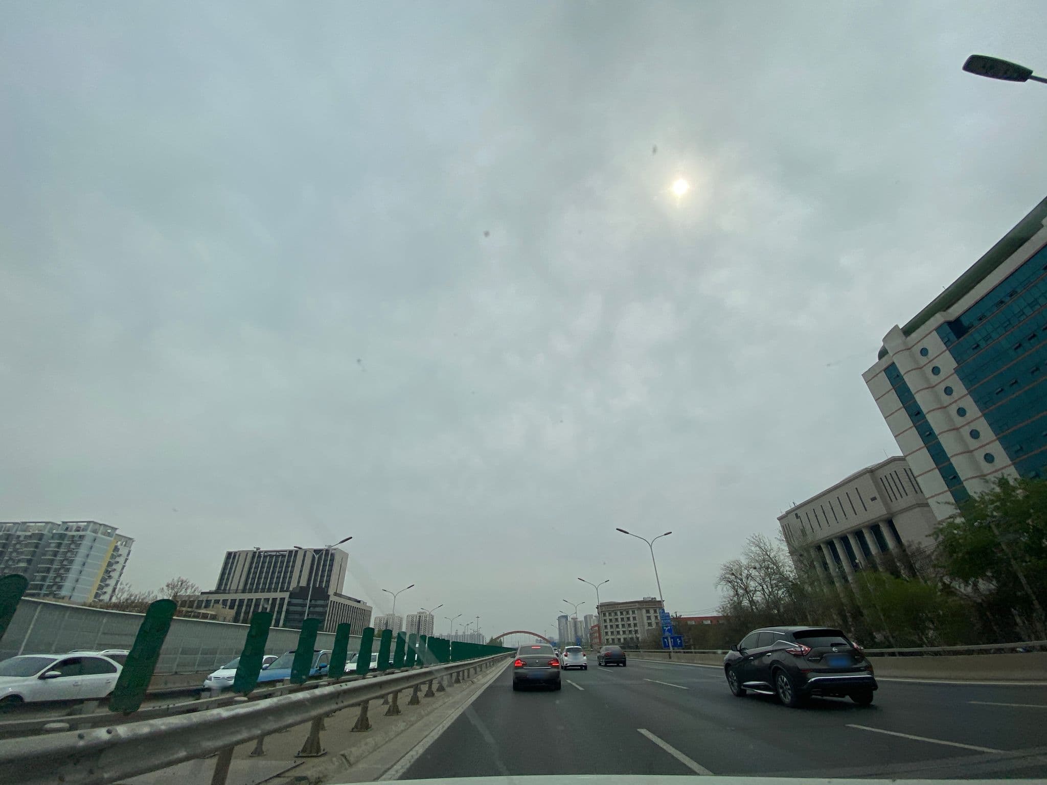Street view near 亚泰饭店, Beijing — © adirricor (CC BY-SA · Mapillary)