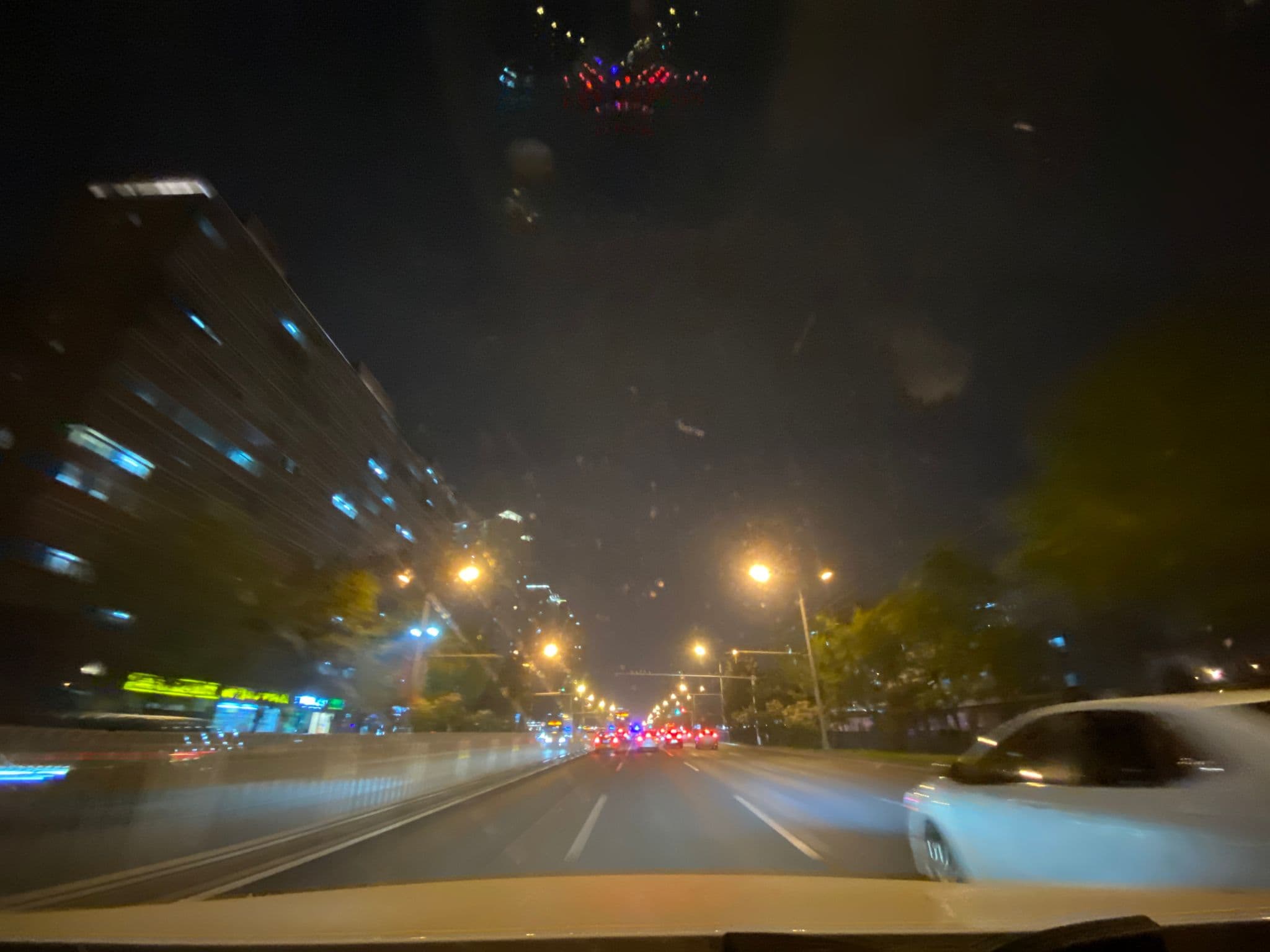 Street view near 维也纳酒店, Beijing — © adirricor (CC BY-SA · Mapillary)