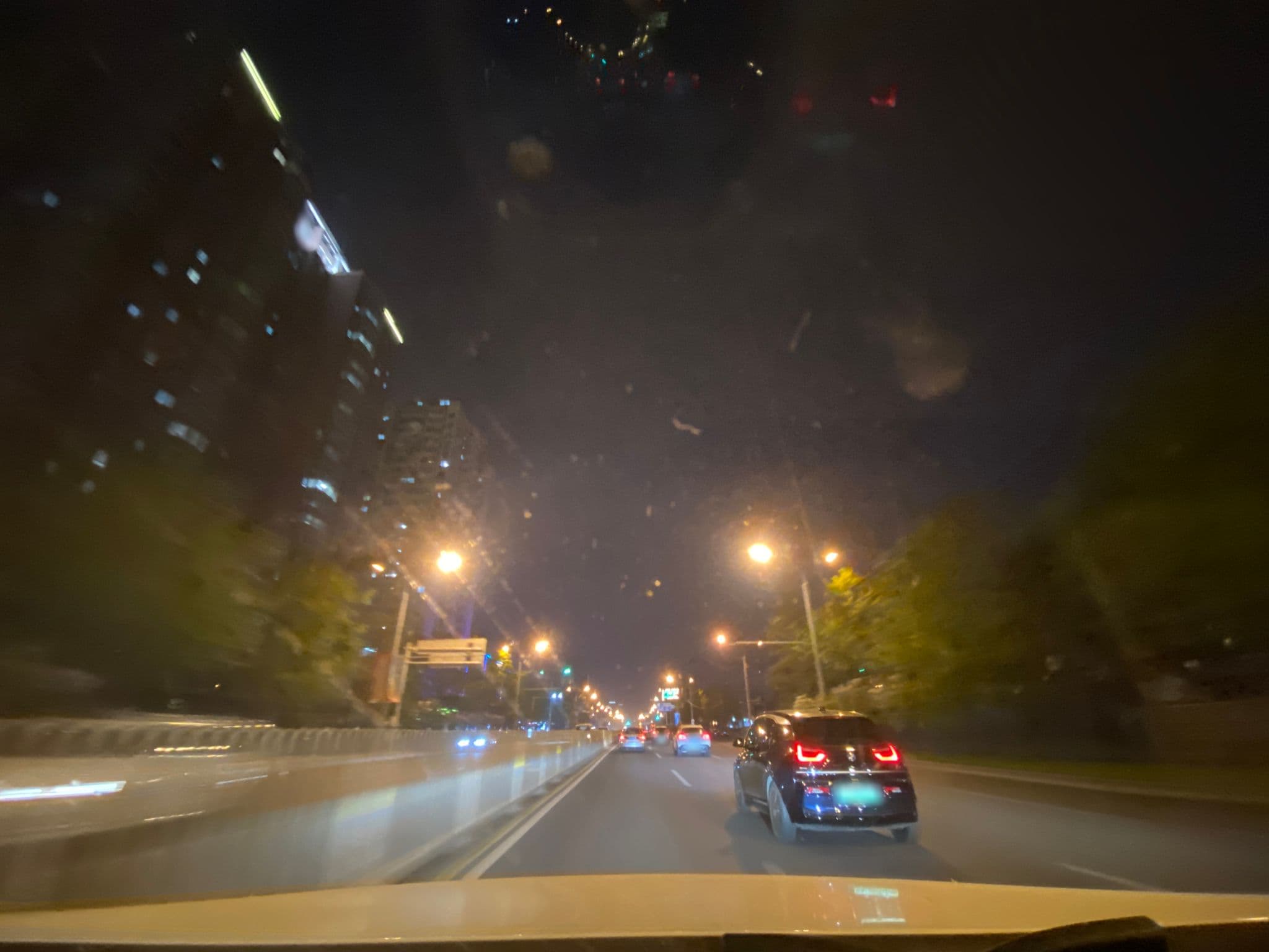 Street view near CTS HK Grand Metropark Hotel Beijing, Beijing — © adirricor (CC BY-SA · Mapillary)
