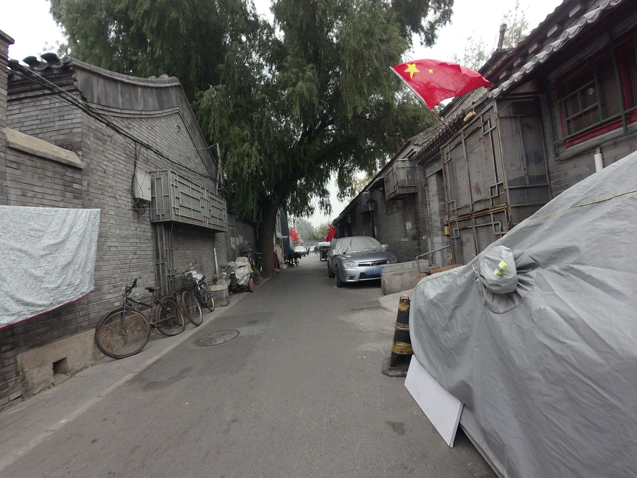Street view near Shichahai Shadow Art Boutique Hotel, Beijing — © mapeadora (CC BY-SA · Mapillary)