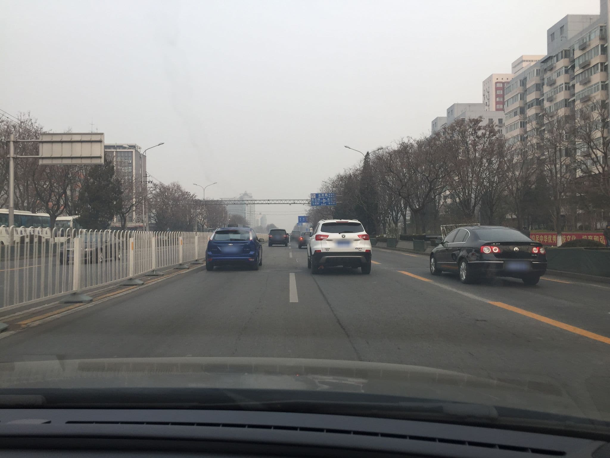 Street view near 北京歌华开元大酒店 Gehua New Century Hotel Beijing, Beijing — © lxbarth (CC BY-SA · Mapillary)