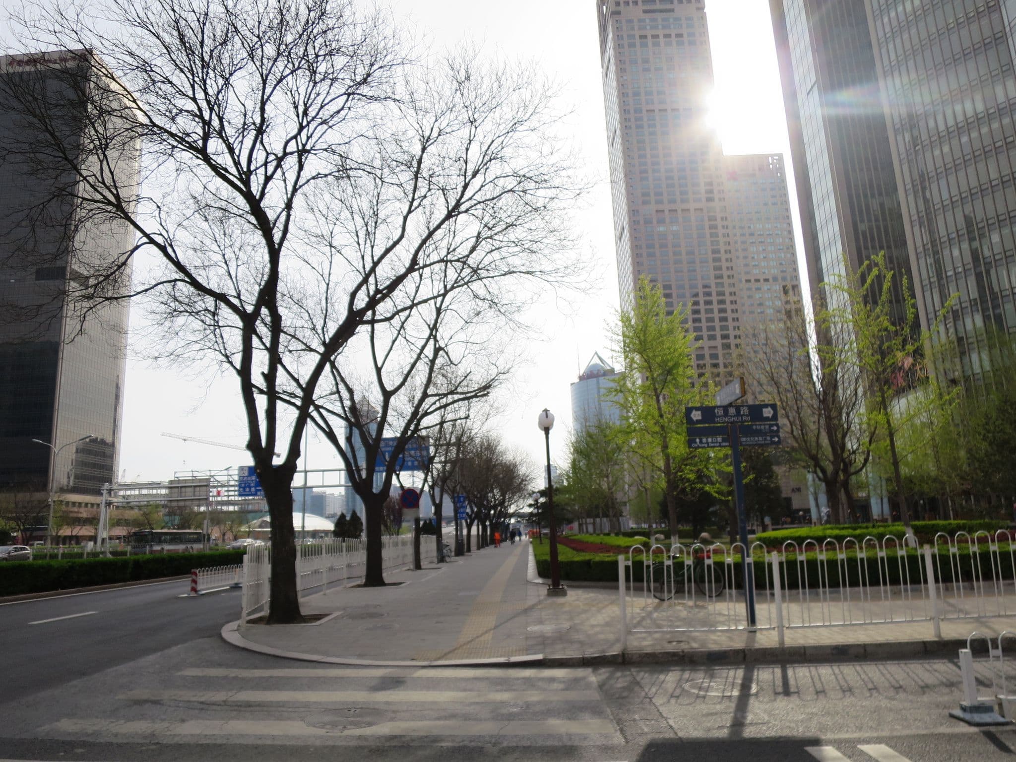 Street view near 汉庭海友酒店, Beijing — © richlv (CC BY-SA · Mapillary)