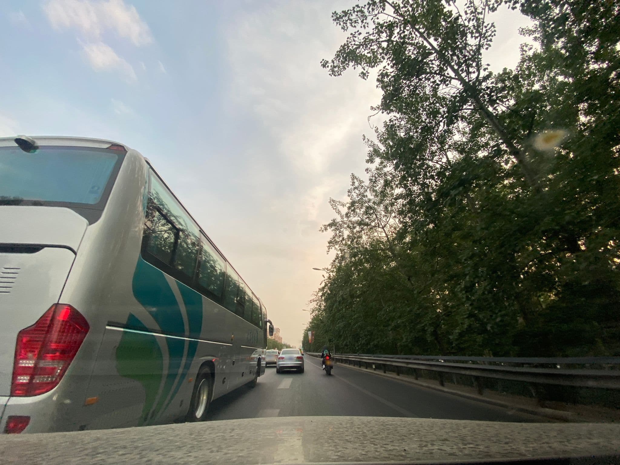 Street view near 北京凯美佳商旅酒店, Beijing — © adirricor (CC BY-SA · Mapillary)