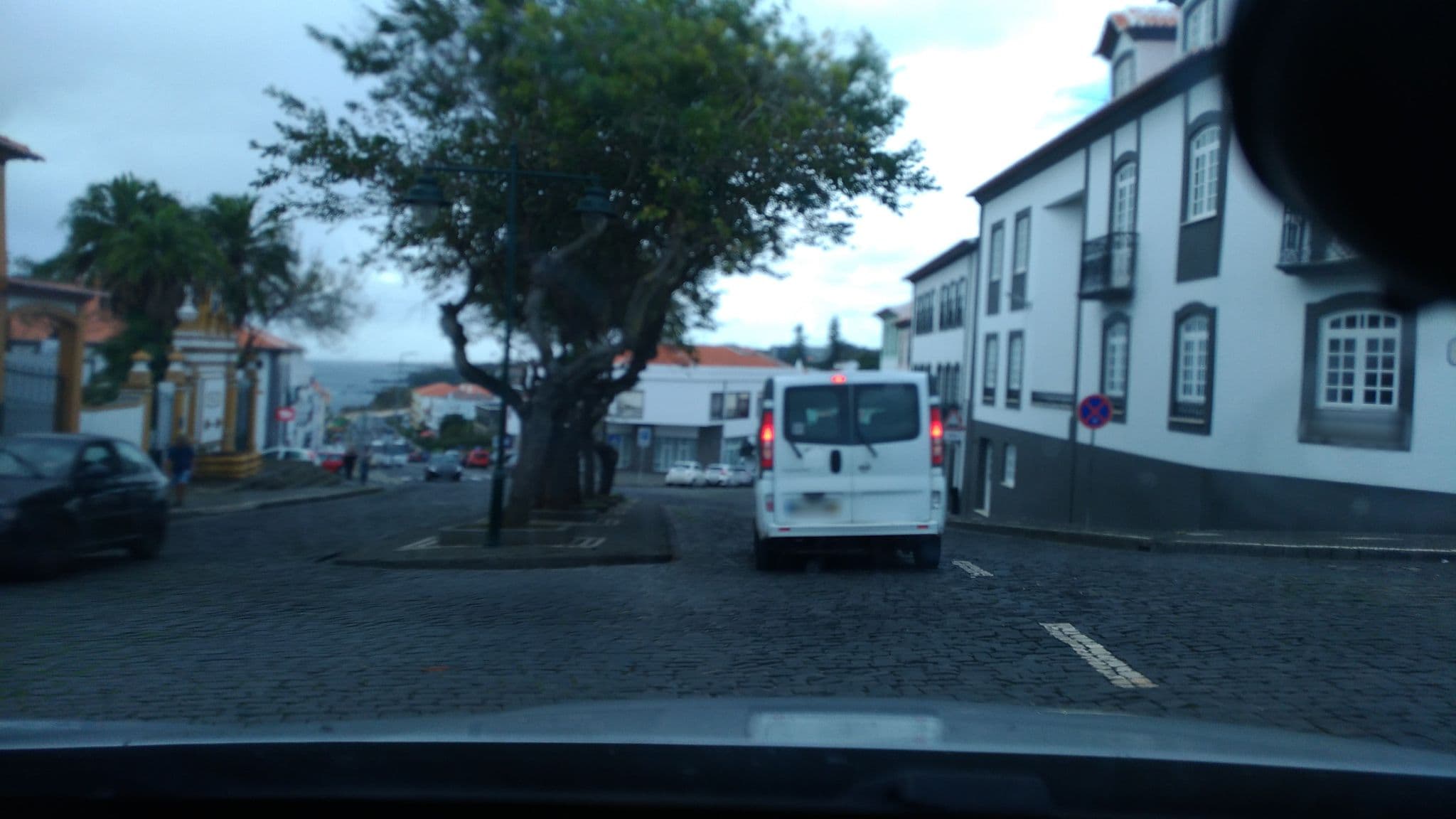 Street view near Angra Central Hotel, Angra do Heroísmo — © nunomasazevedo (CC BY-SA · Mapillary)