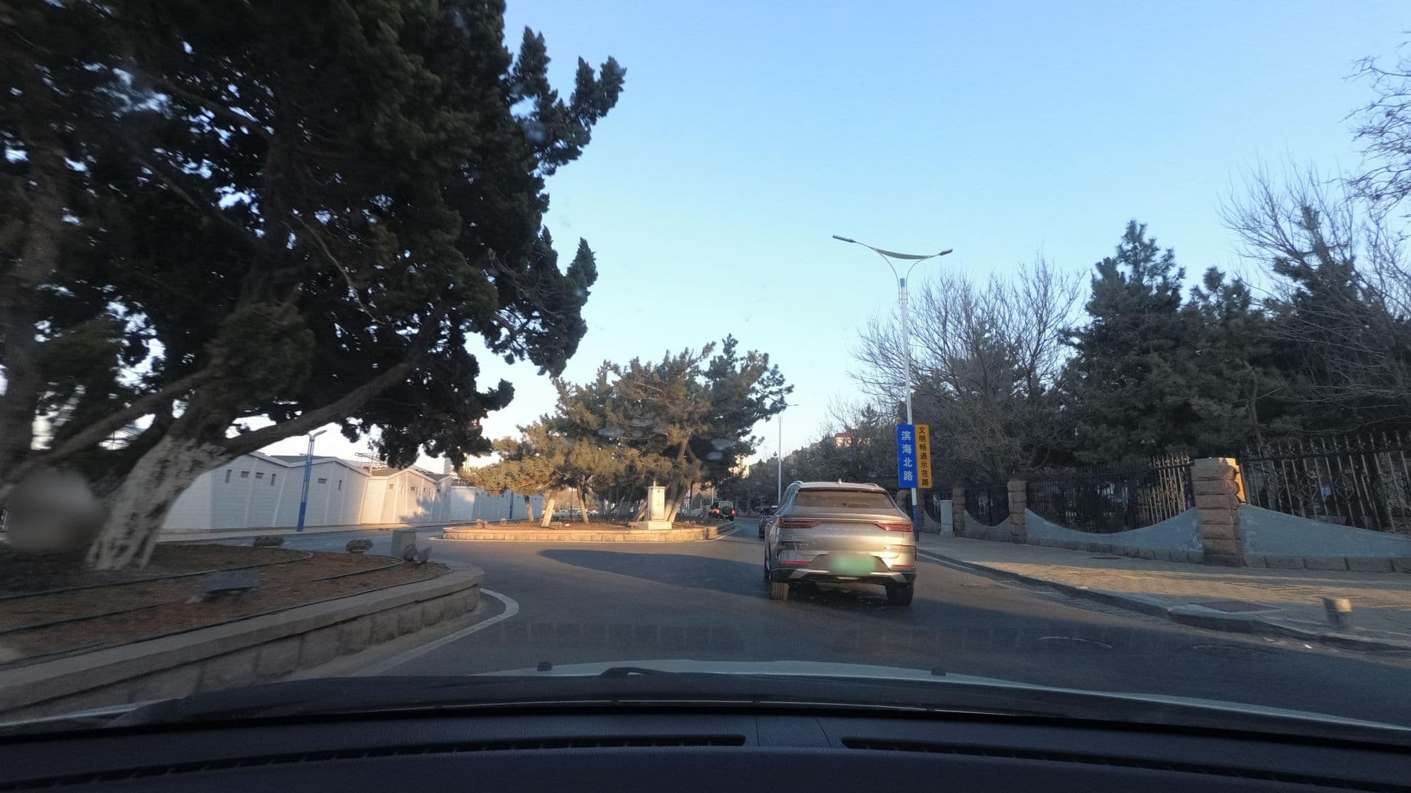 Street view near tian yuan hotel, Yantai — © recklessxpy (CC BY-SA · Mapillary)
