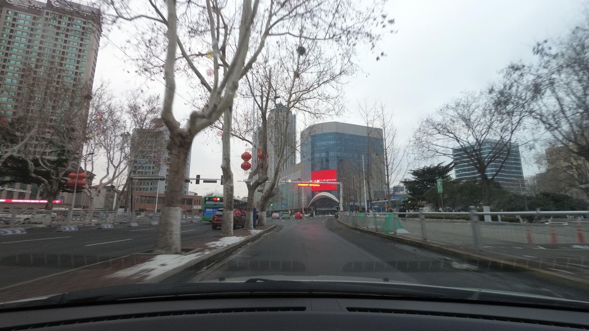 Street view near 利源招待所, Yantai — © recklessxpy (CC BY-SA · Mapillary)