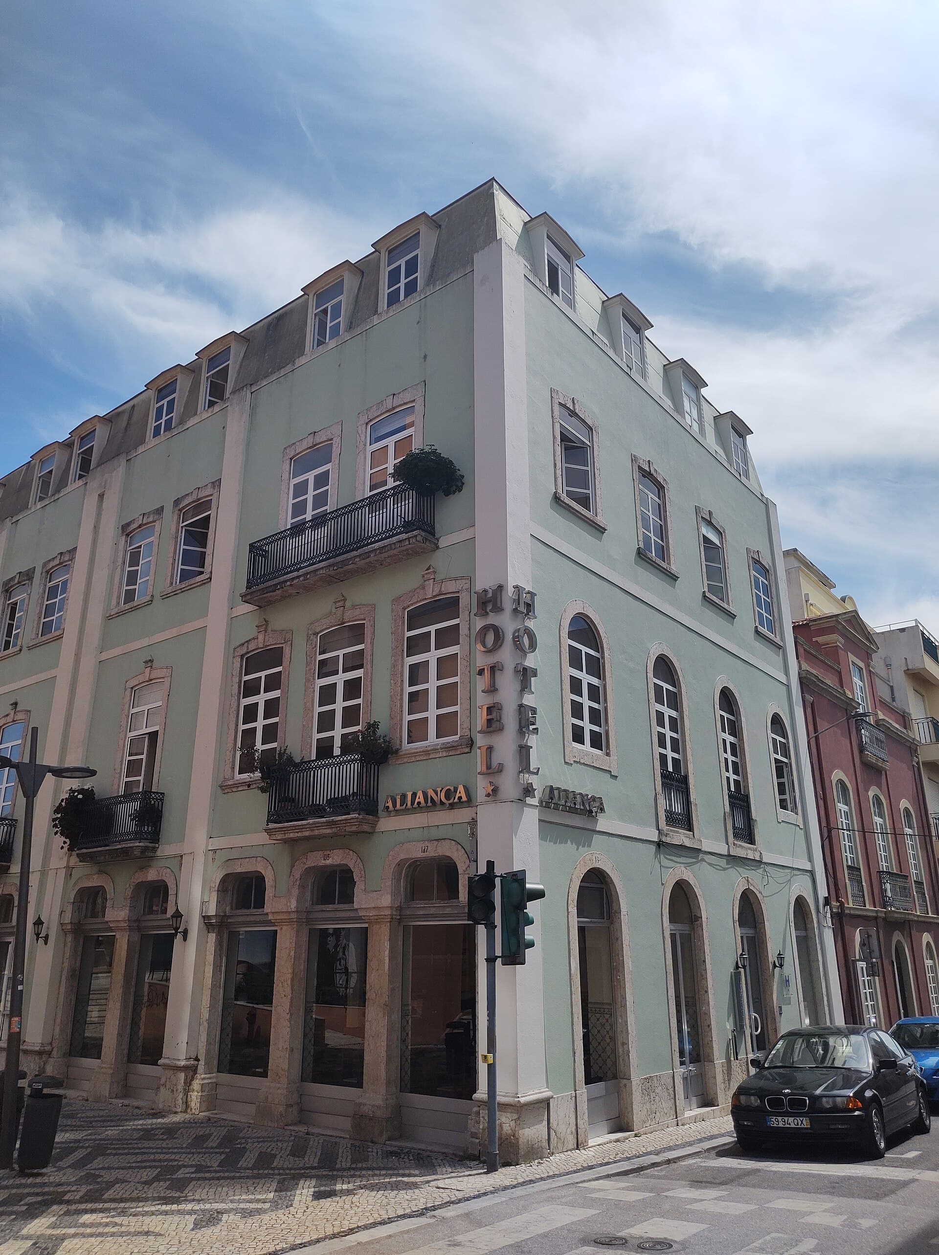 Aliança (via Wikimedia Commons, CC BY-SA 3.0)
