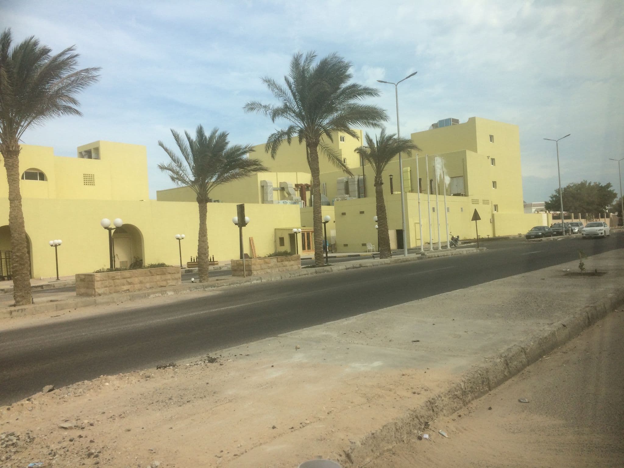 Street view near بالم بيتش ريزورت, Hurghada — © horsecab (CC BY-SA · Mapillary)