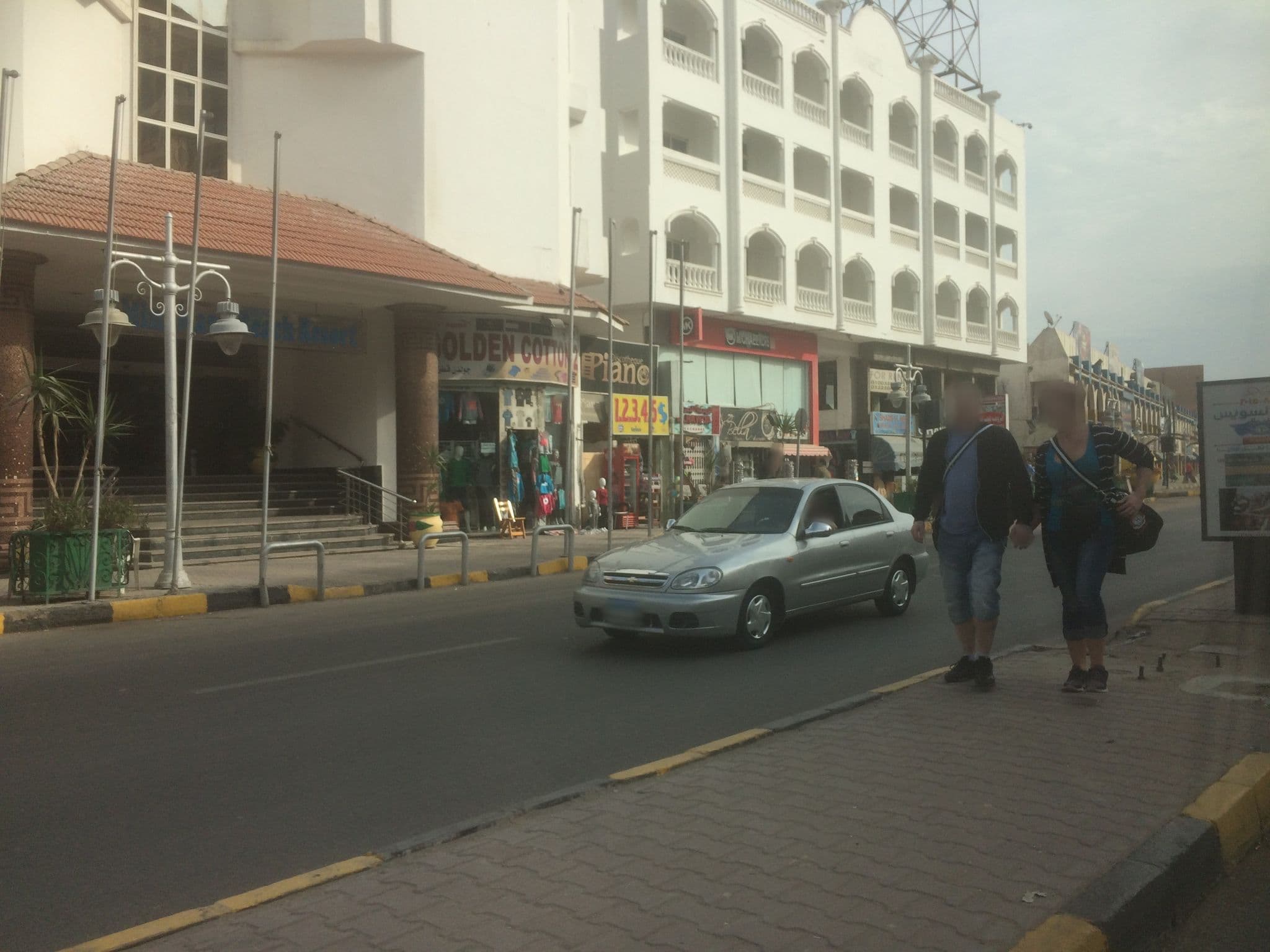 Street view near Комната 112, Hurghada — © horsecab (CC BY-SA · Mapillary)