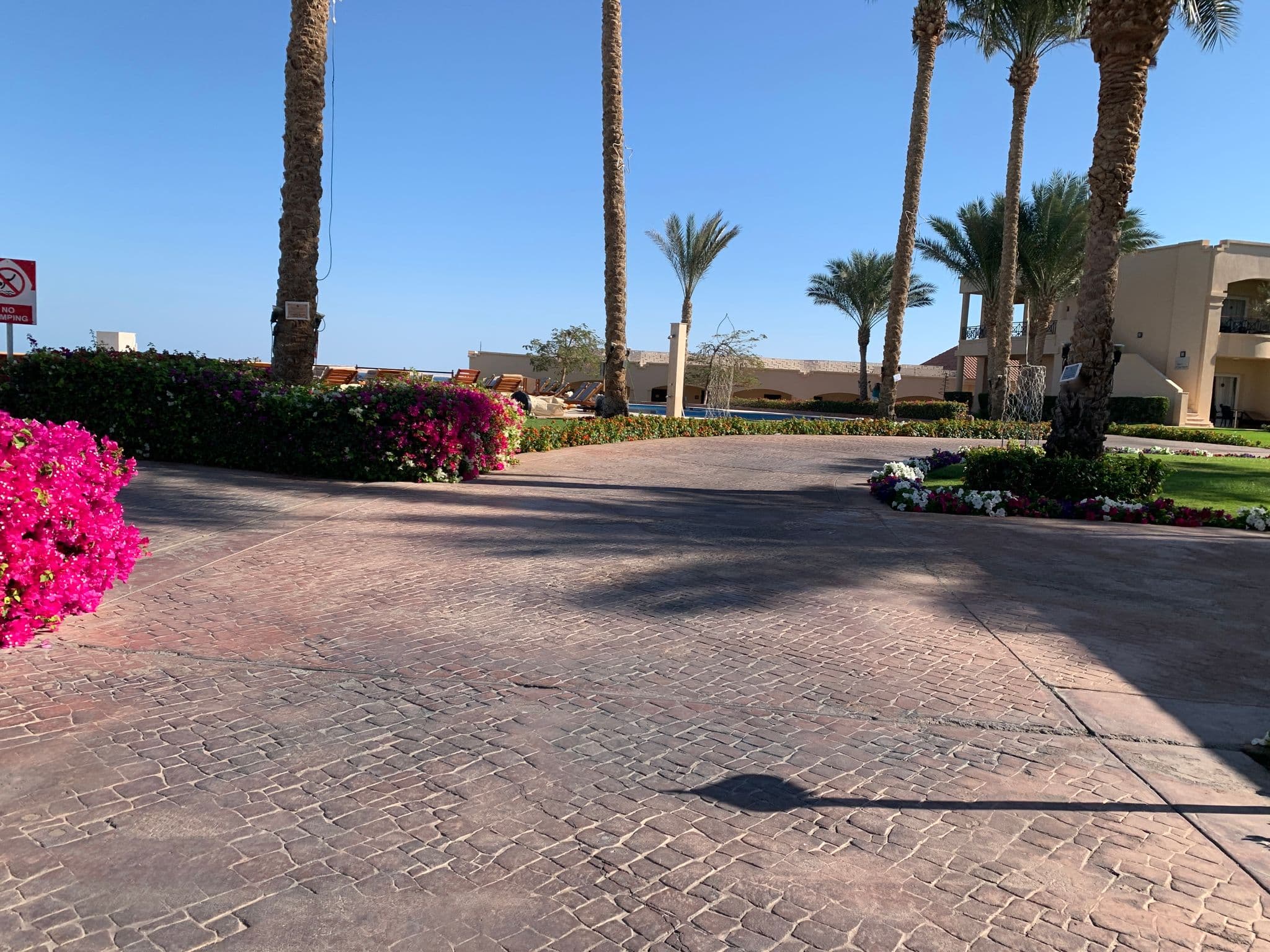 Street view near Pool at The Cleopatra Luxury Resort, Sharm el-Sheikh — © egorka (CC BY-SA · Mapillary)