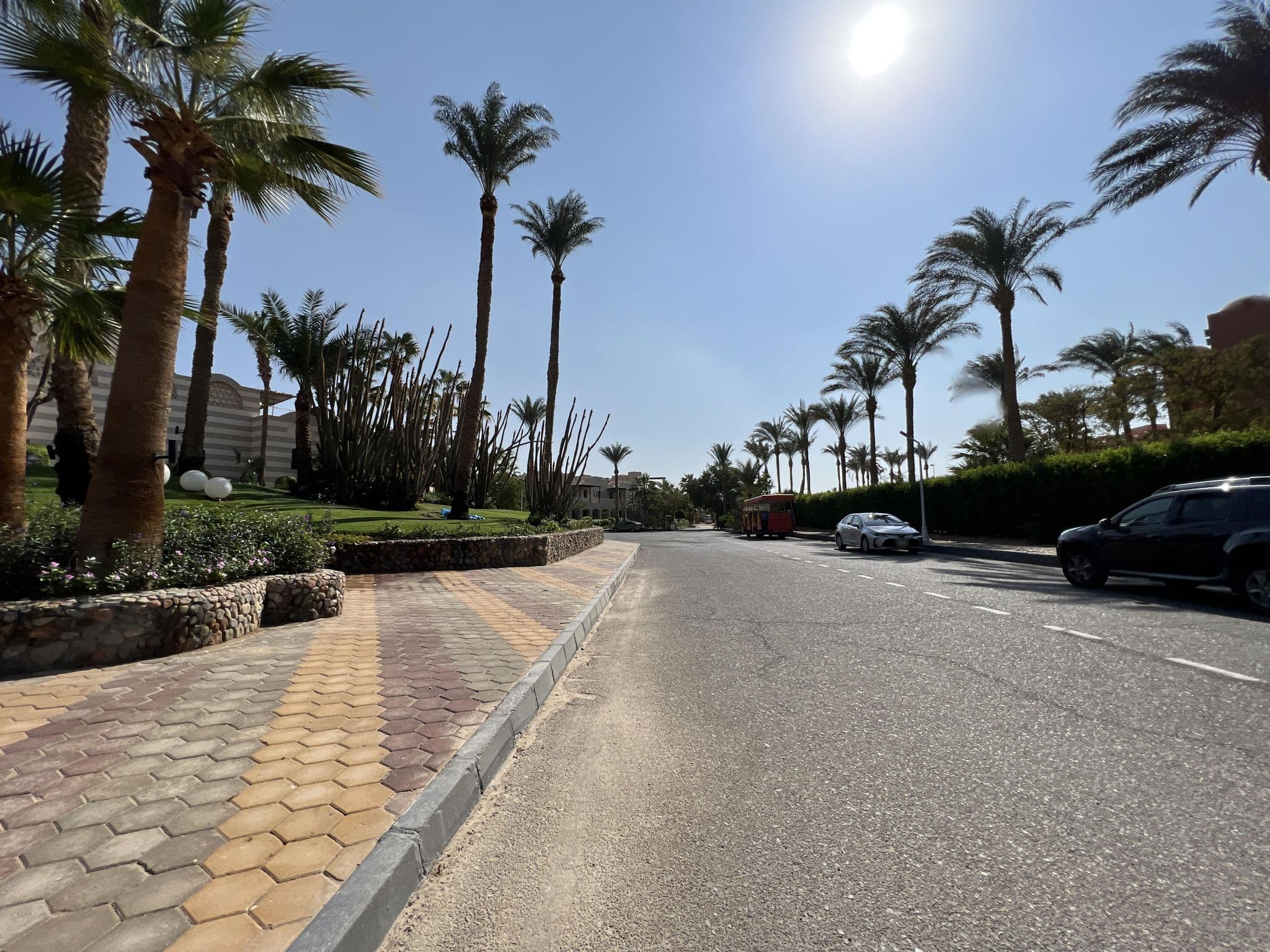 Street view near Zimmer 4113 Maladi Beach, Makadi Bay — © Santadragon (CC BY-SA · Mapillary)