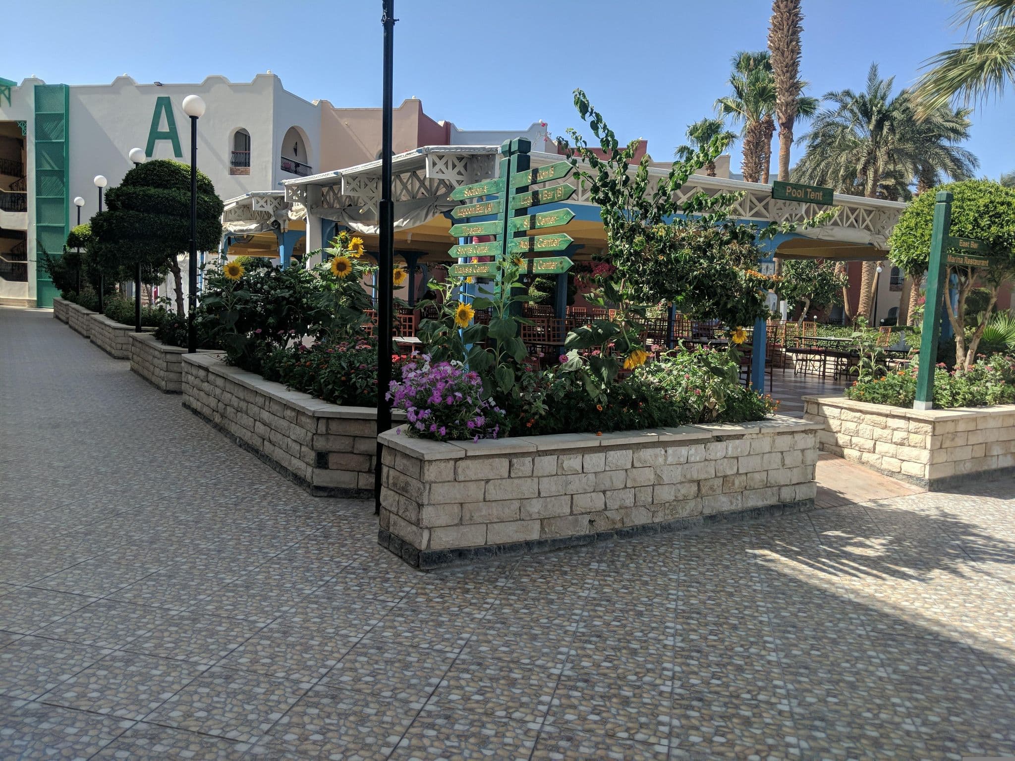 Street view near Arabia Azur Resort Hurghada, Hurghada — © toaskoas (CC BY-SA · Mapillary)