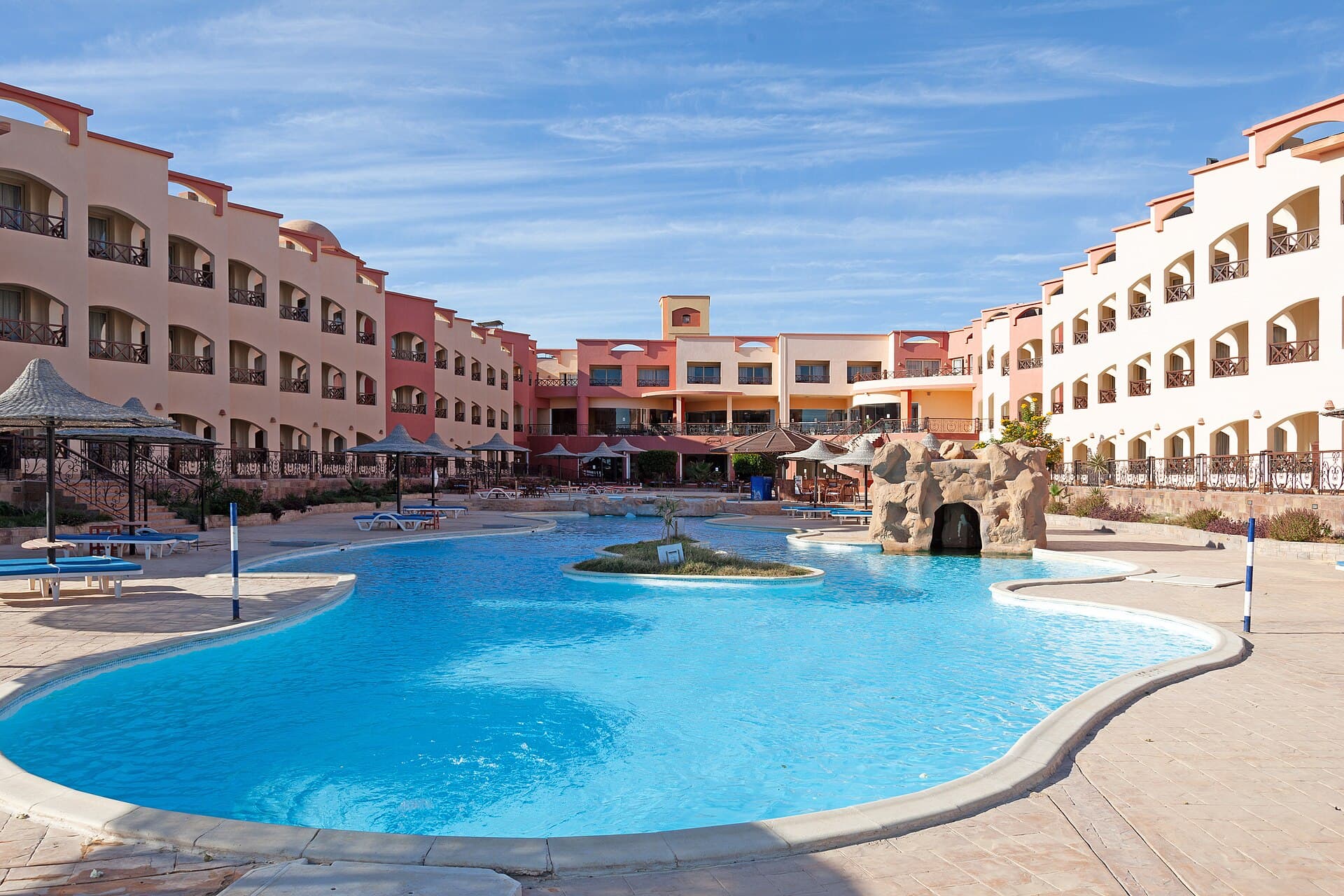 Le Mirage Moon Resort Marsa Alam (via Wikimedia Commons, CC BY-SA 4.0)