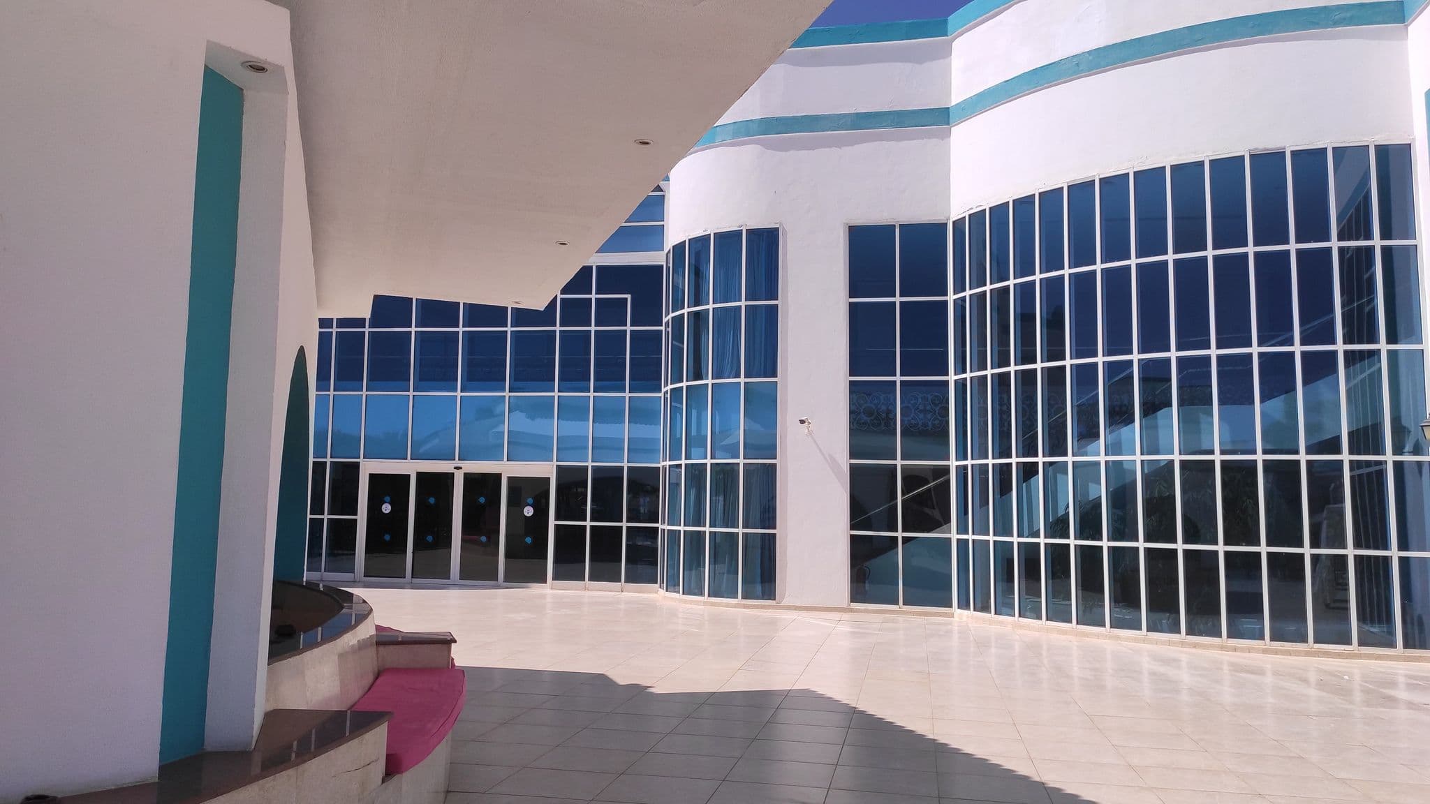 Street view near Sultan Gardens Resort, Sharm el-Sheikh — © bezdna84 (CC BY-SA · Mapillary)